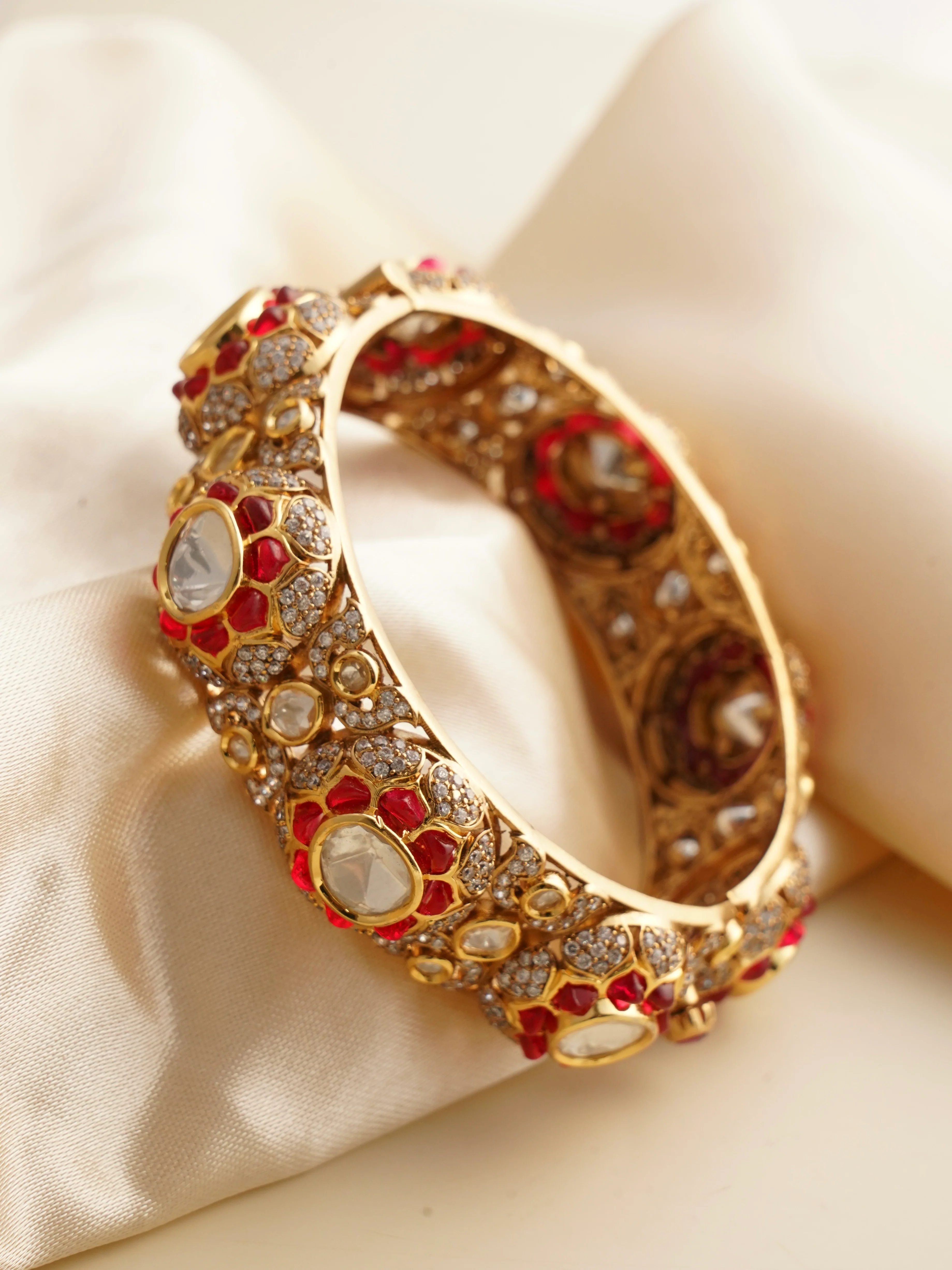 Polki Kundan Kada with Royal Polki Detailing- Openable - Image 3