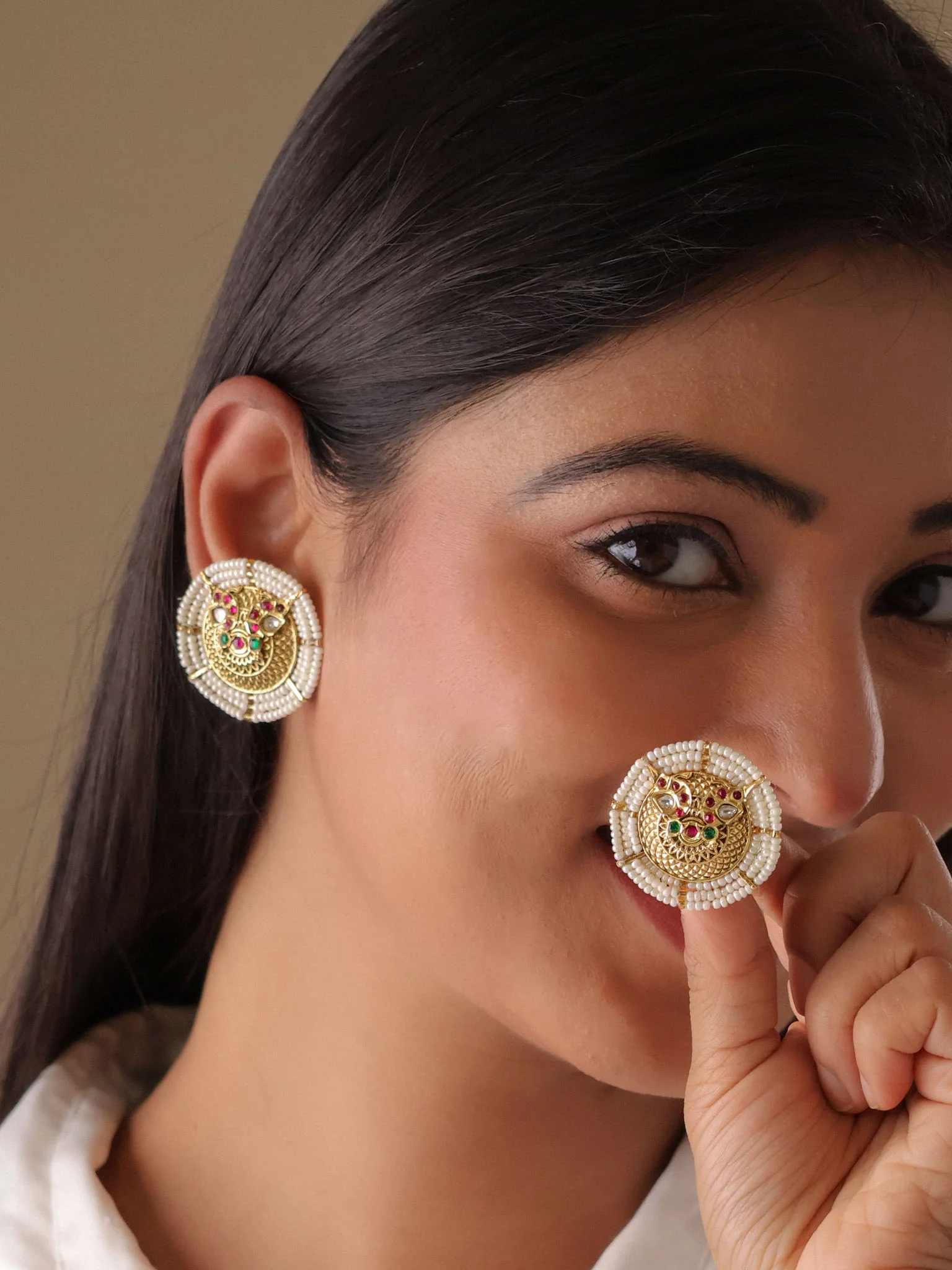 Ravia Pearl Kundan Stud Earrings