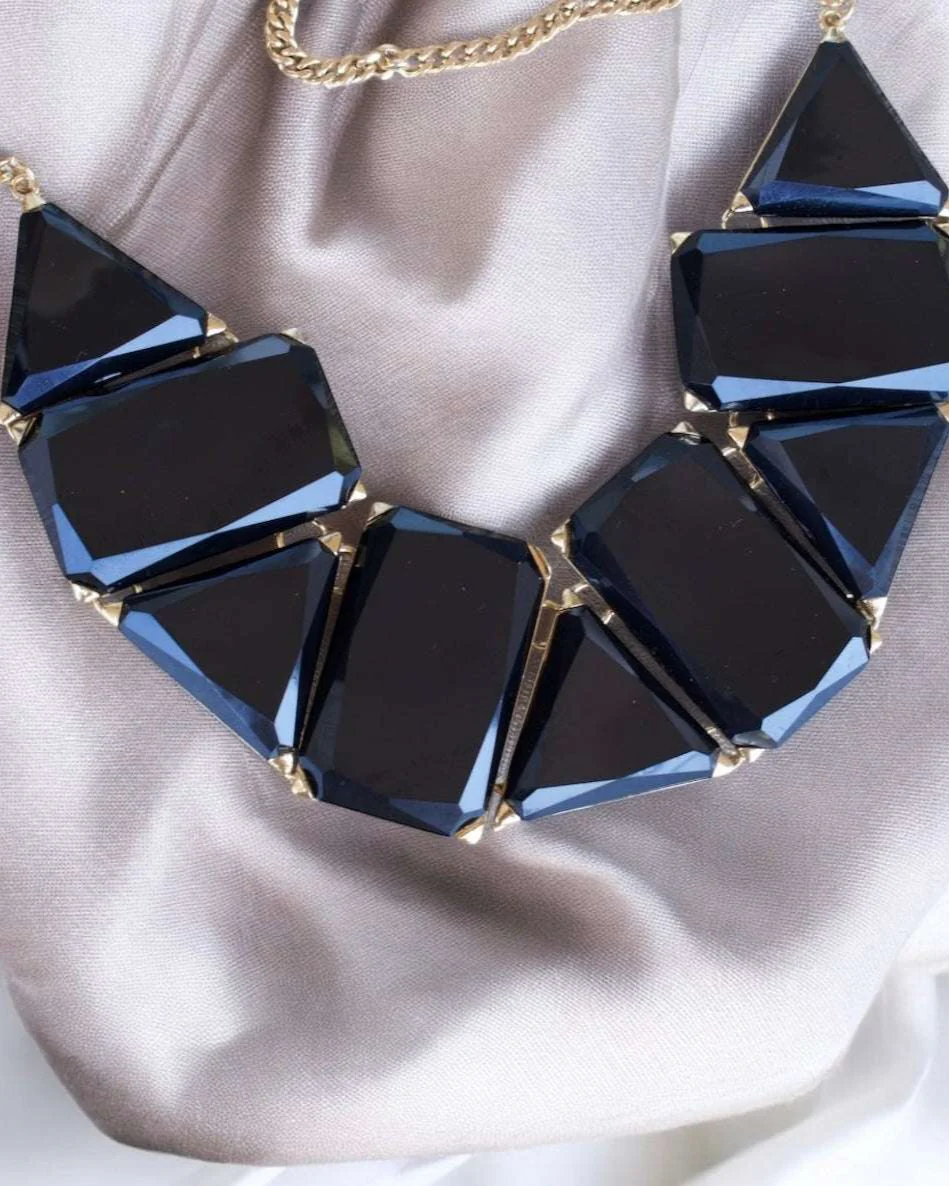 Regal Ivy Statement Necklace - Image 3