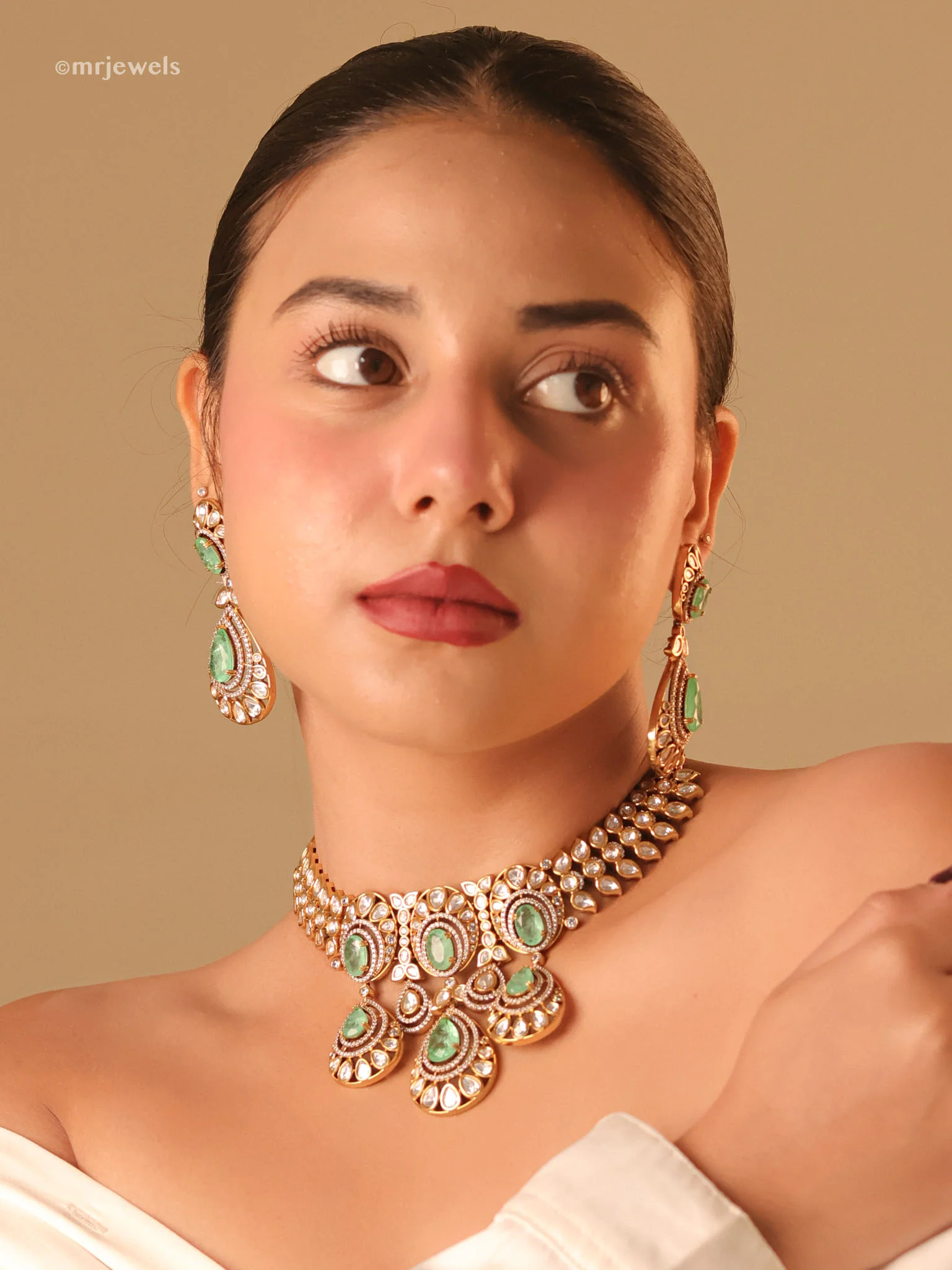 Regal Zevera Kundan Statement Set with matching earrings - Image 2