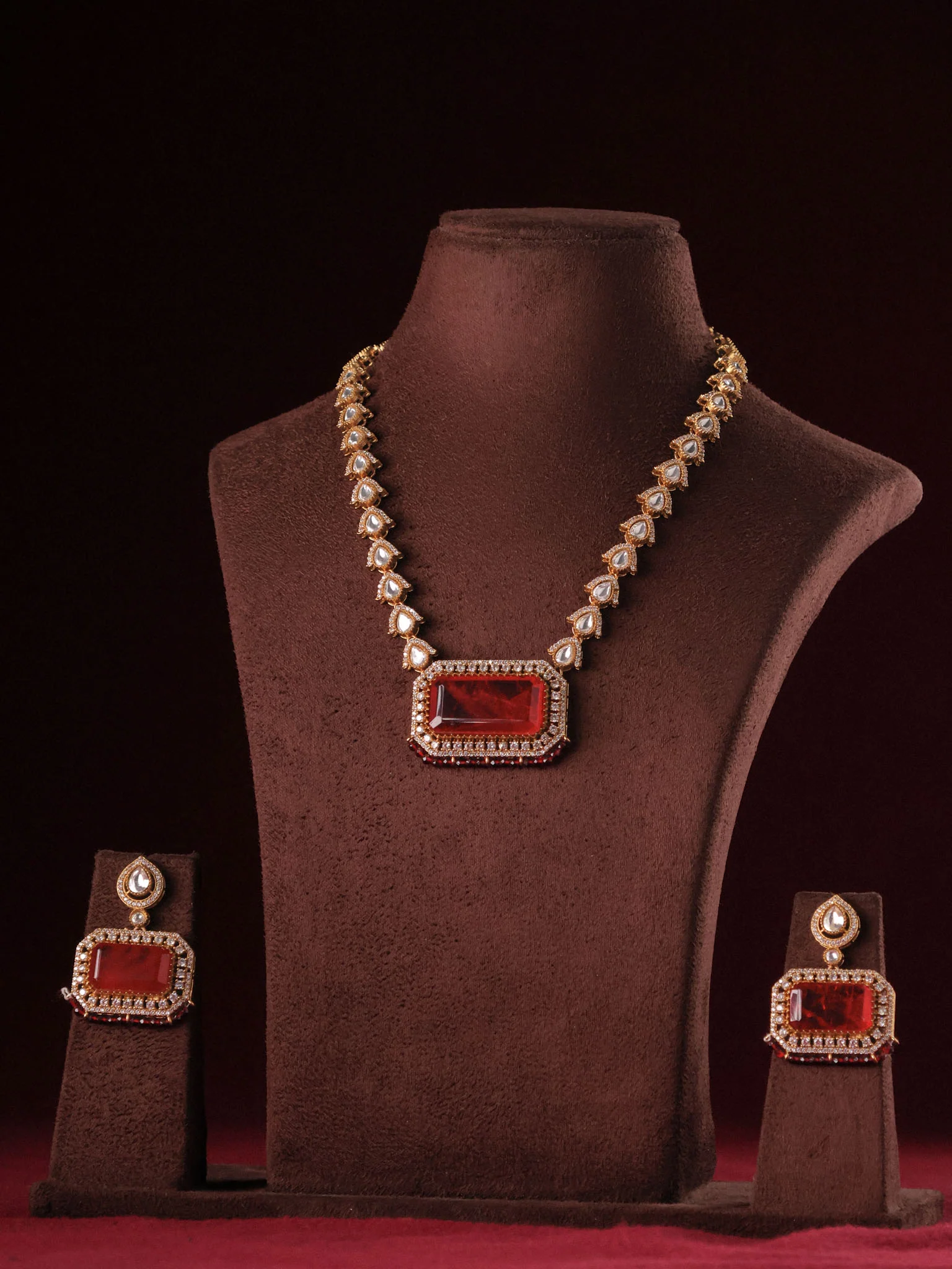 Rivaayat Royale Kundan Pendant Set - Image 3