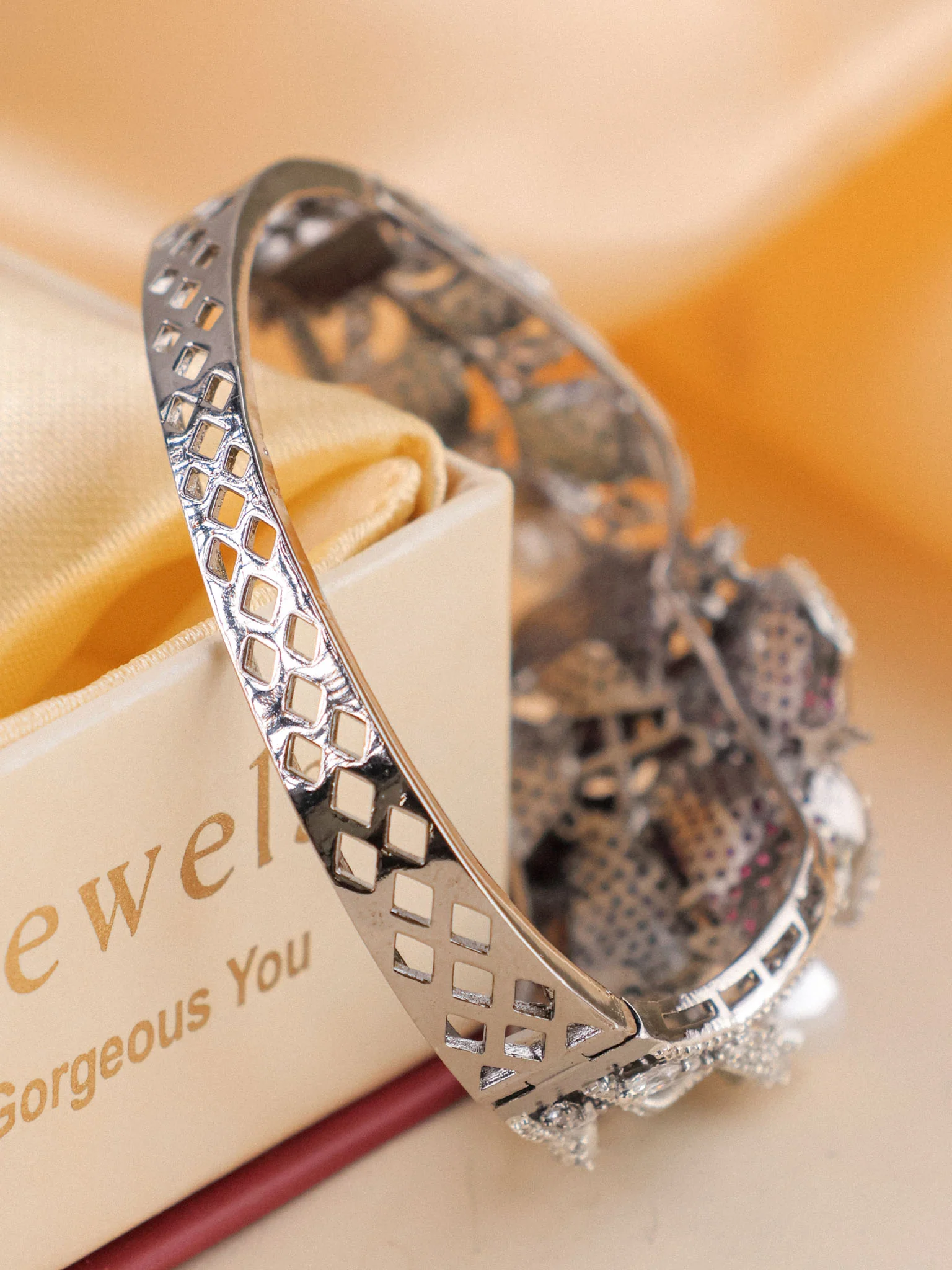 Rosaline Pearl Bracelet - Image 3