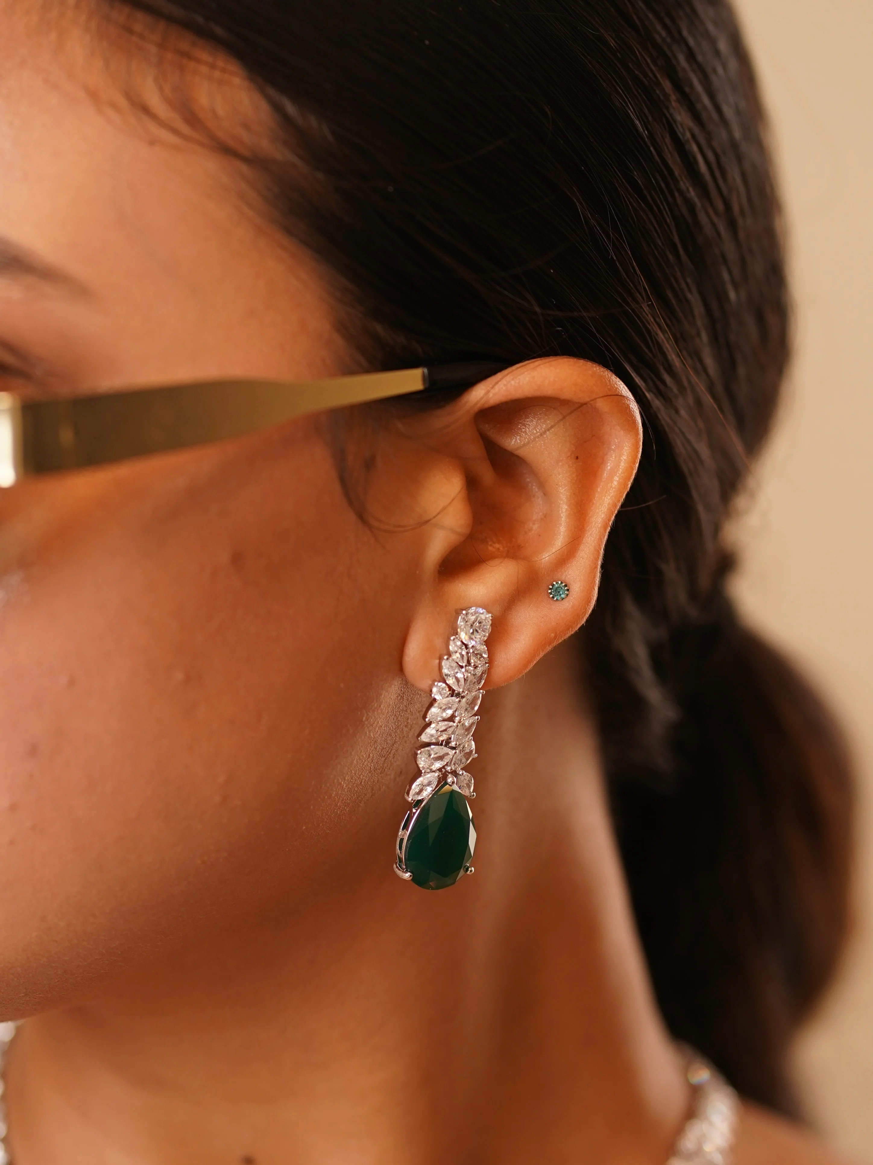 Royal Emerald Drop Necklace Set - Image 2