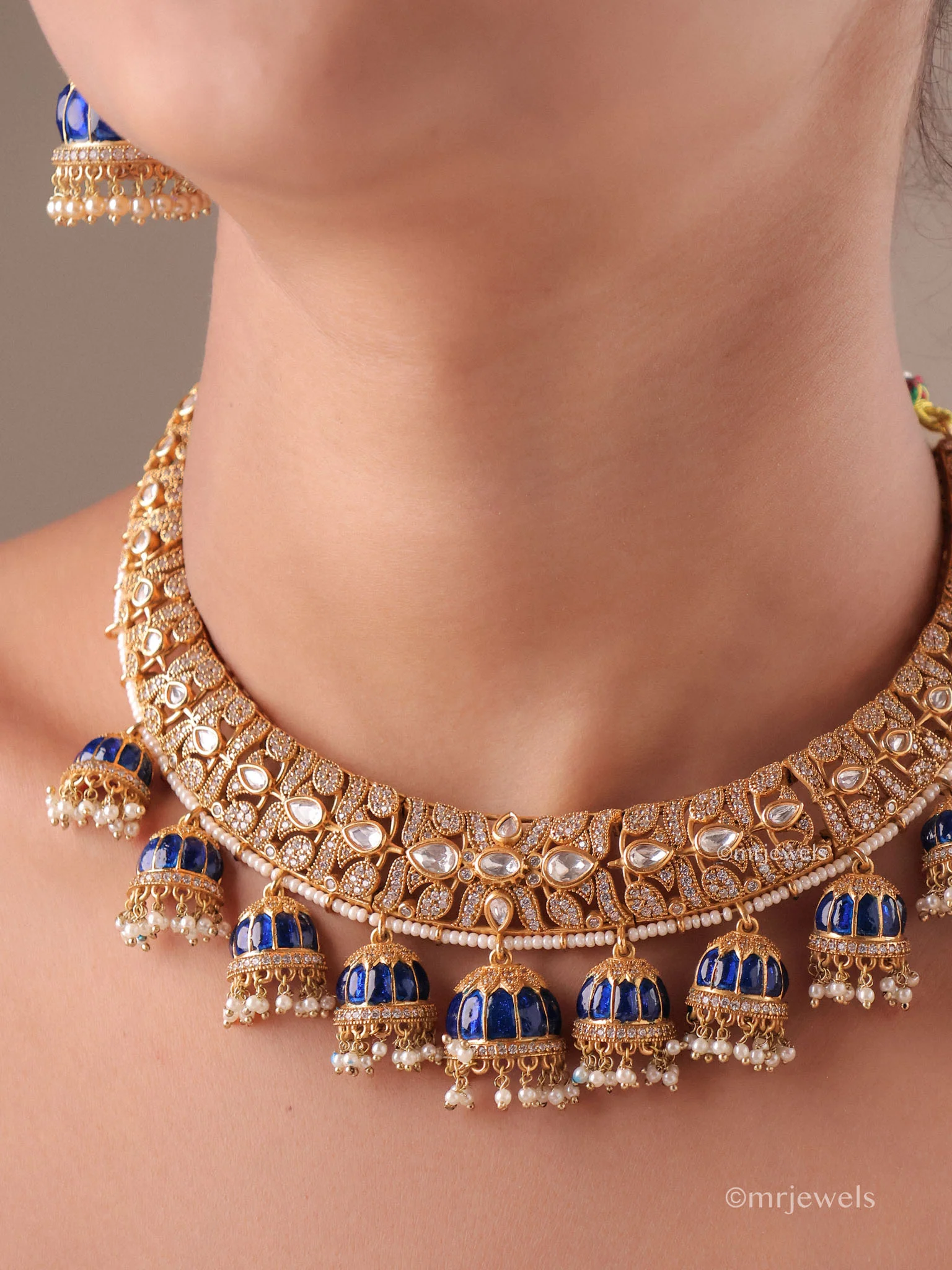 Royal Hasli Kundan Pearl Drop Necklace Set - Image 4