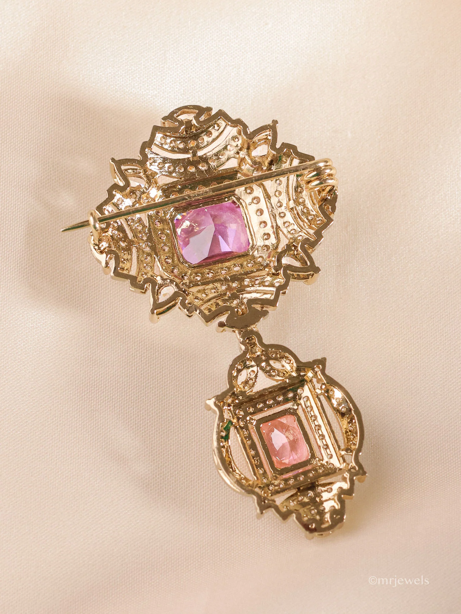 Royale  Brooch - Image 3
