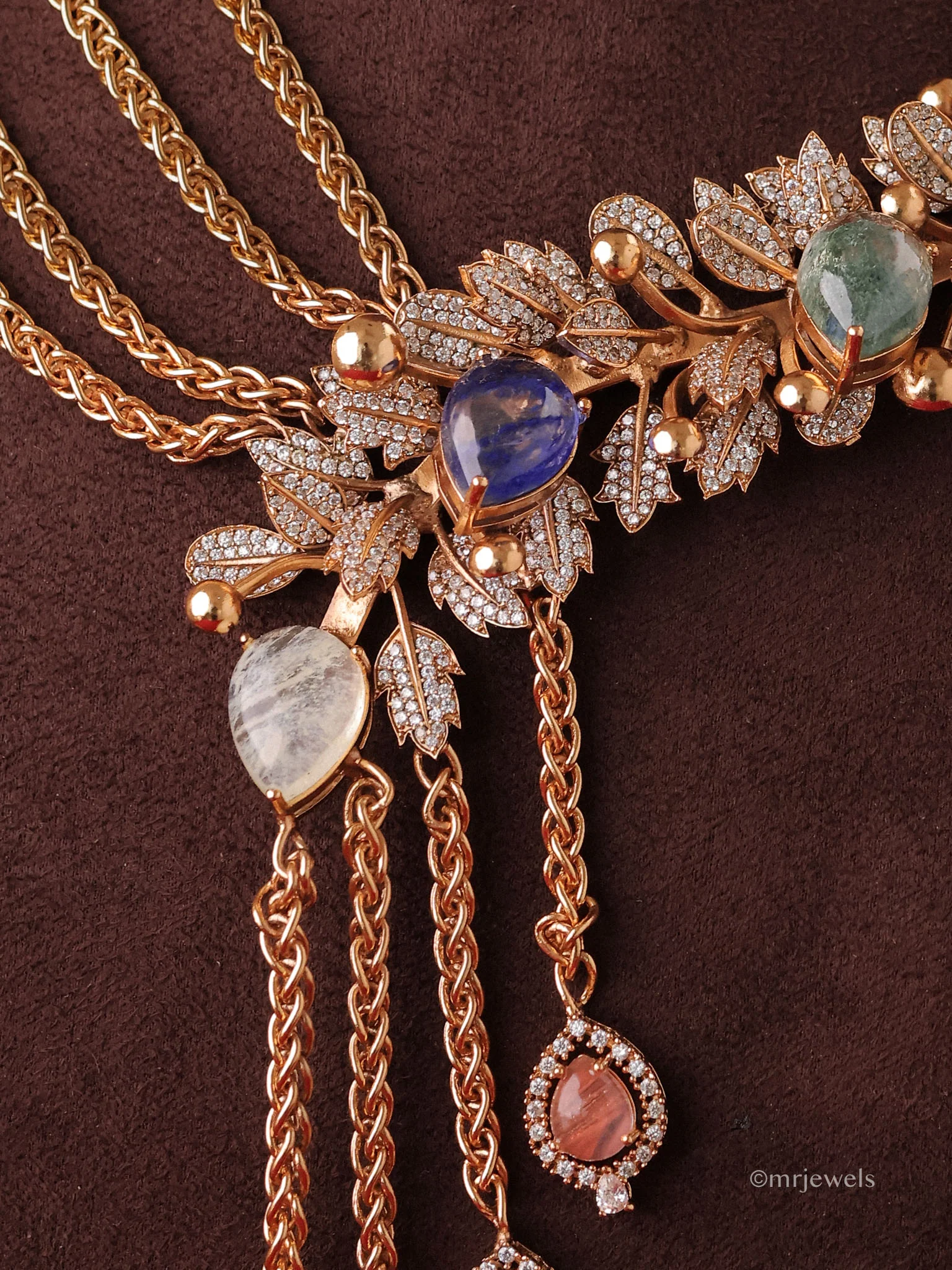 Royale Sabya Long Necklace Set - Image 3