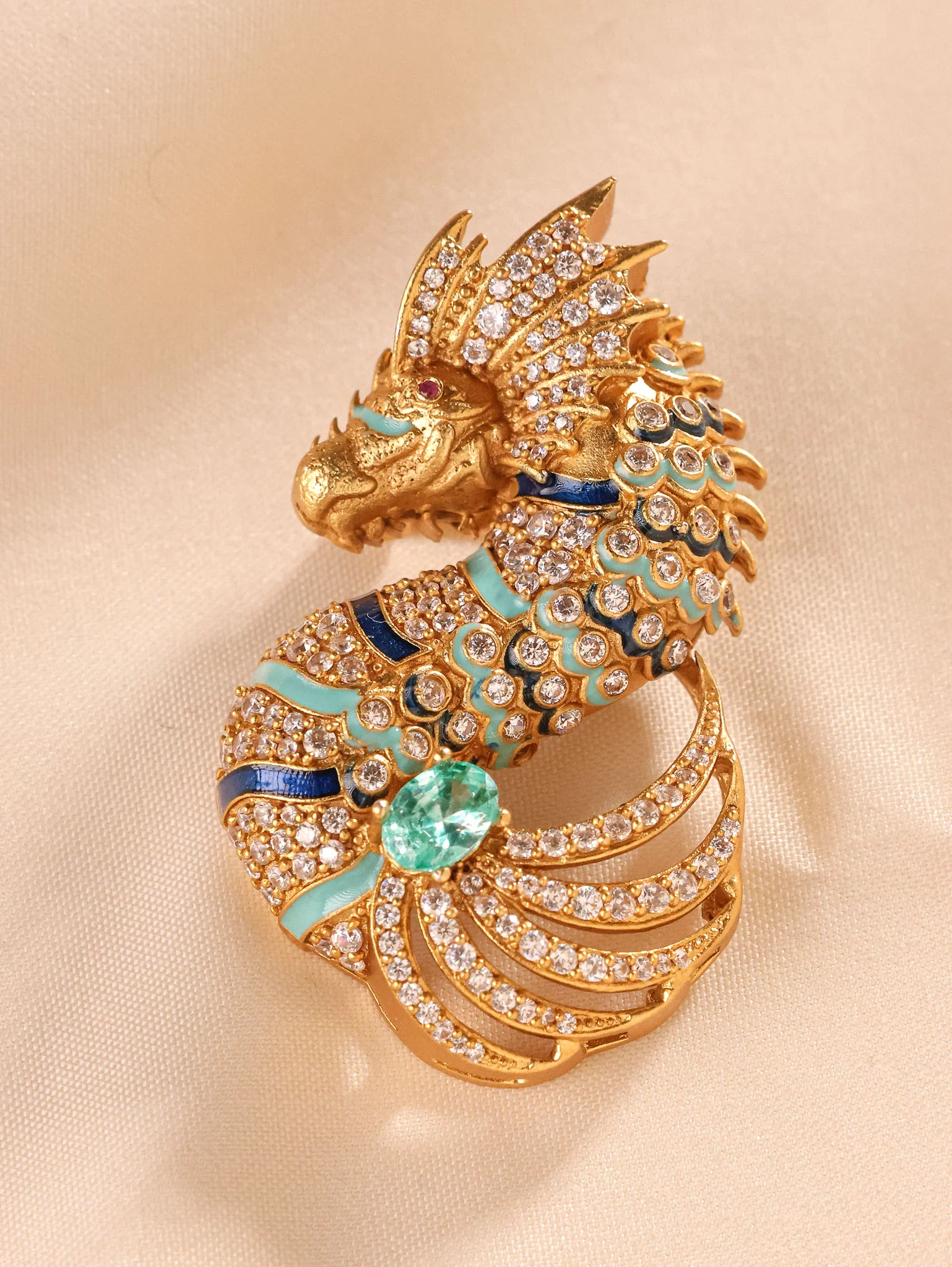 Royale Seahorse Brooch - Image 15