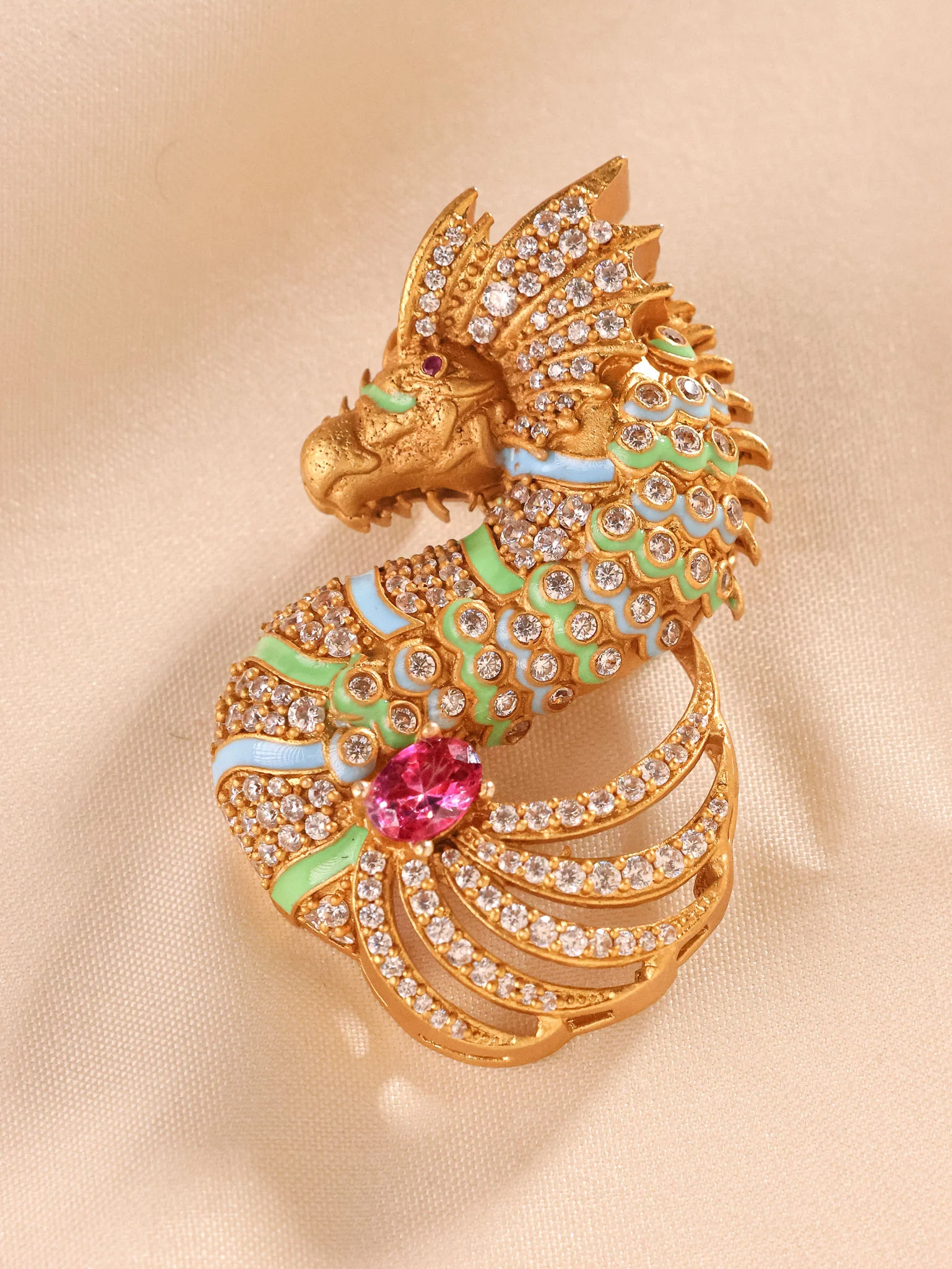 Royale Seahorse Brooch - Image 16