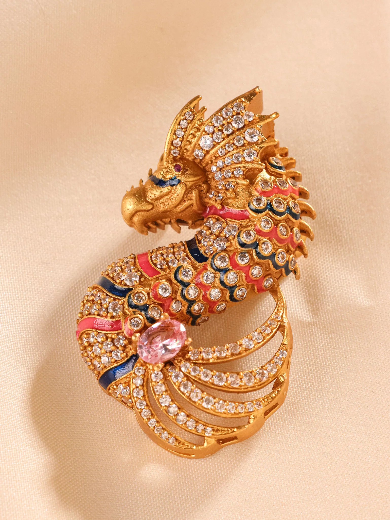 Royale Seahorse Brooch - Image 4