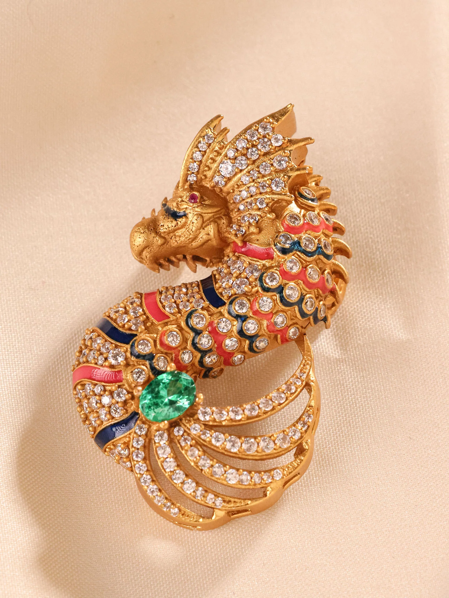 Royale Seahorse Brooch - Image 5
