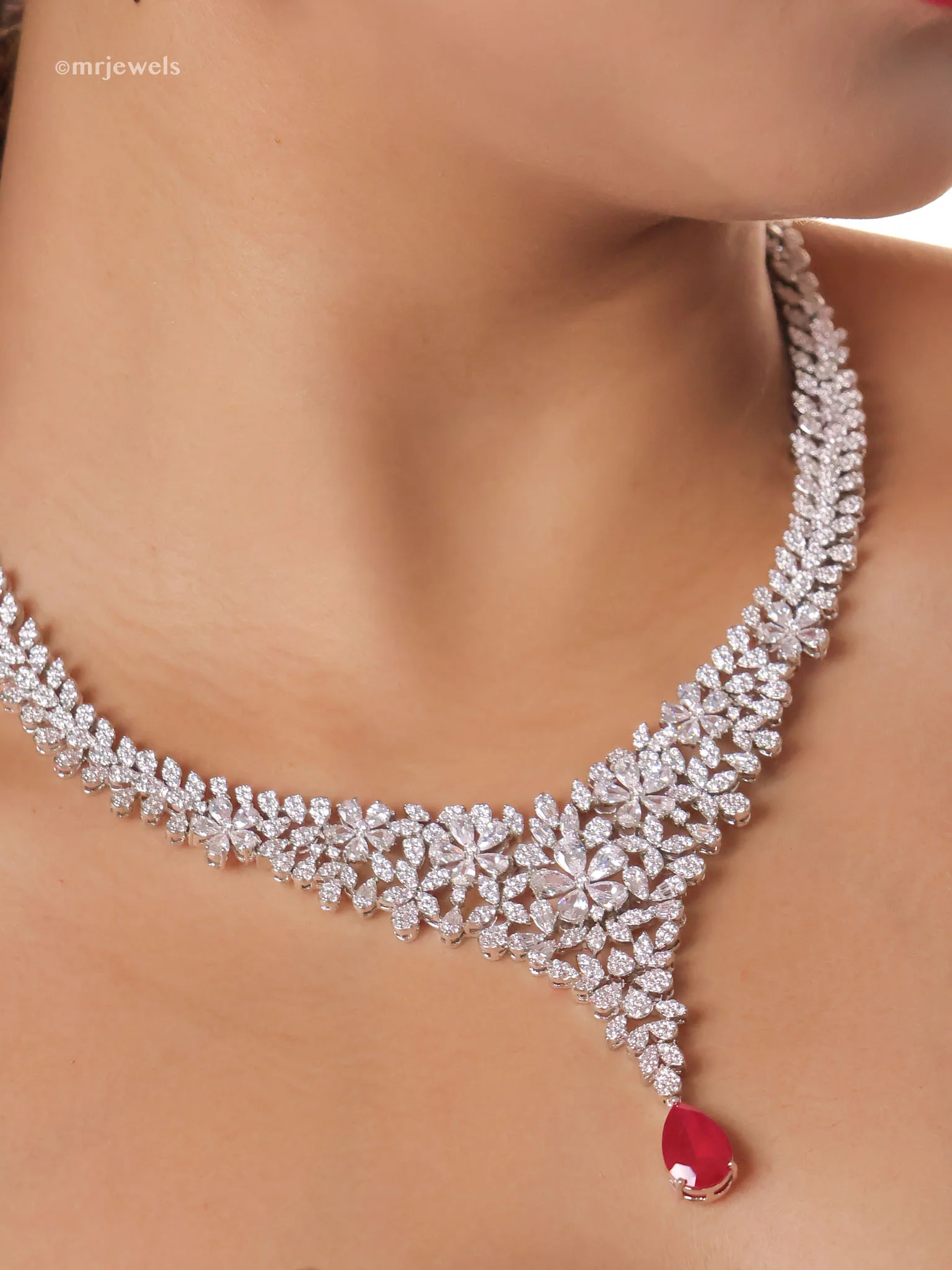 Teardrop Diamond Necklace Set - Image 3