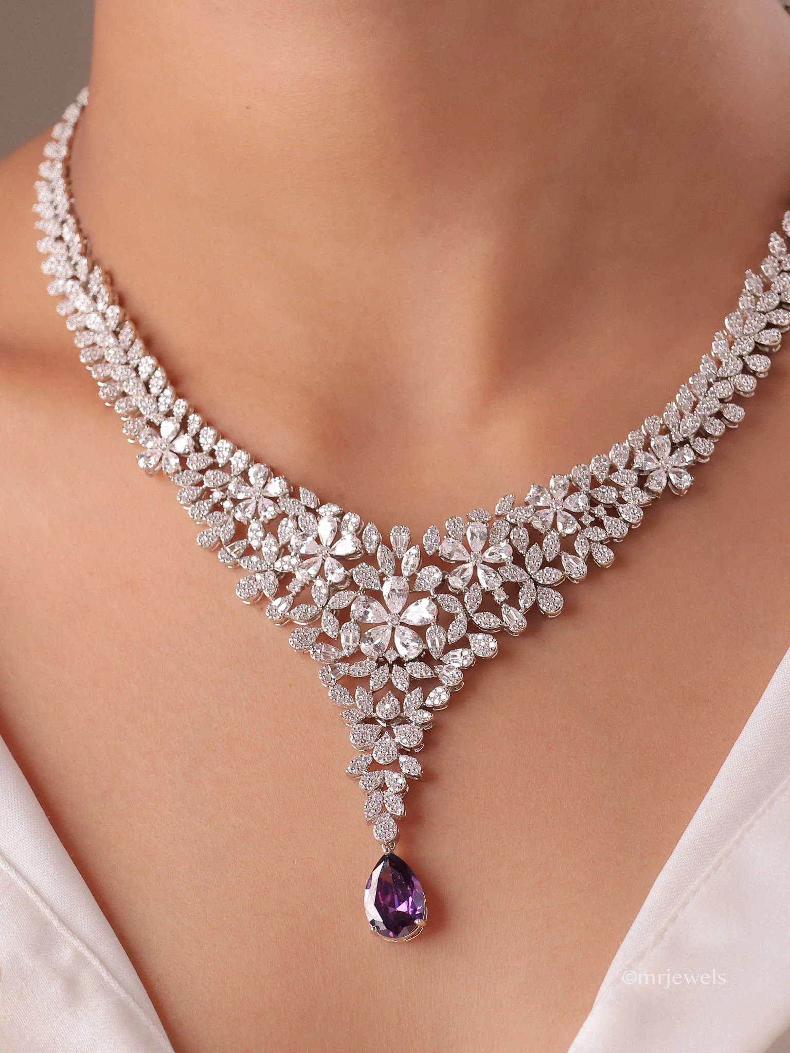 Teardrop Diamond Necklace Set - Image 6