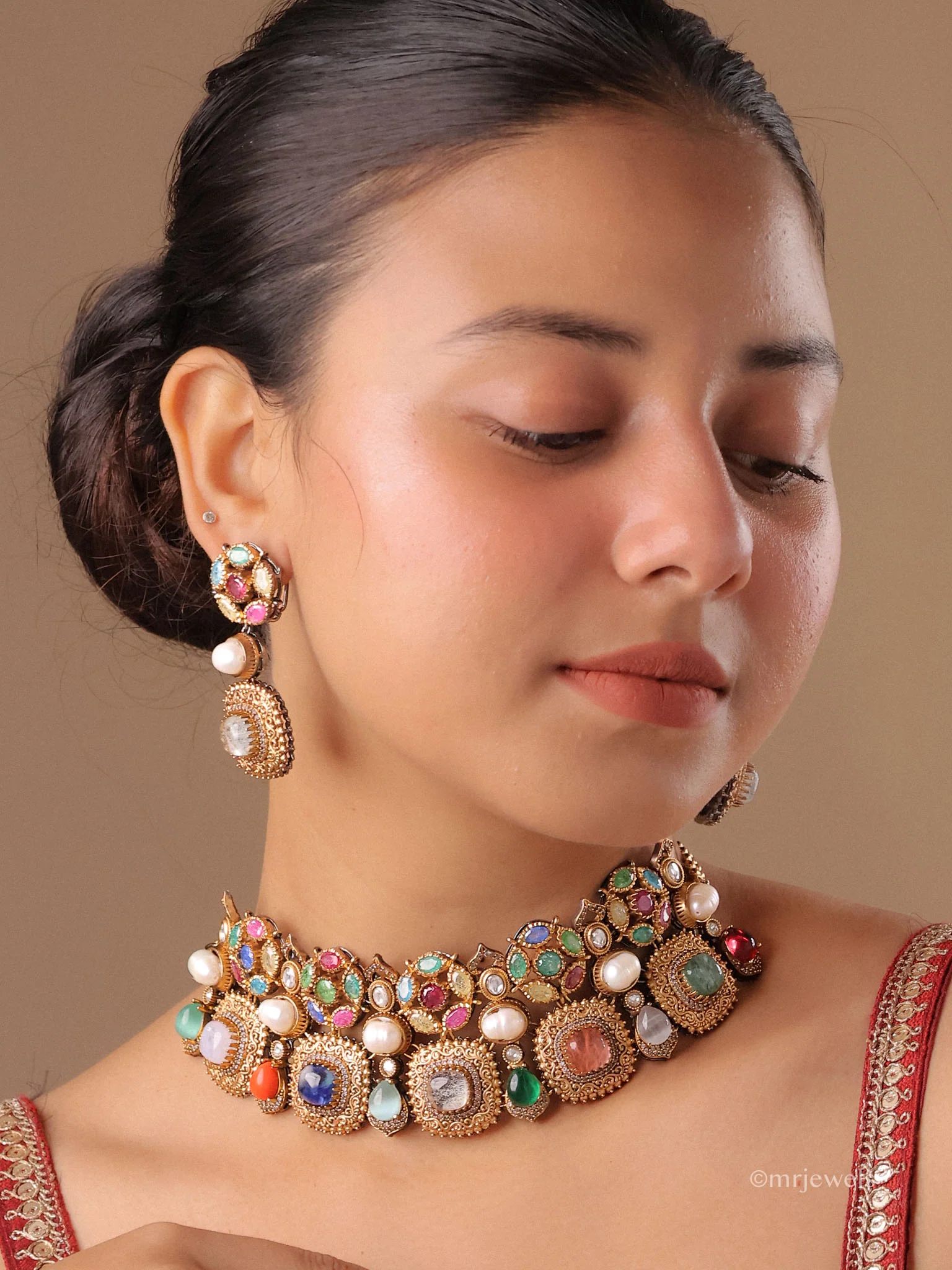 Ruhani Sabya Choker Set
