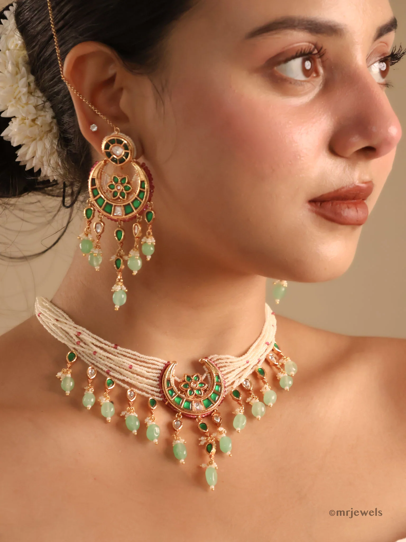 Ruhi Statement Choker set