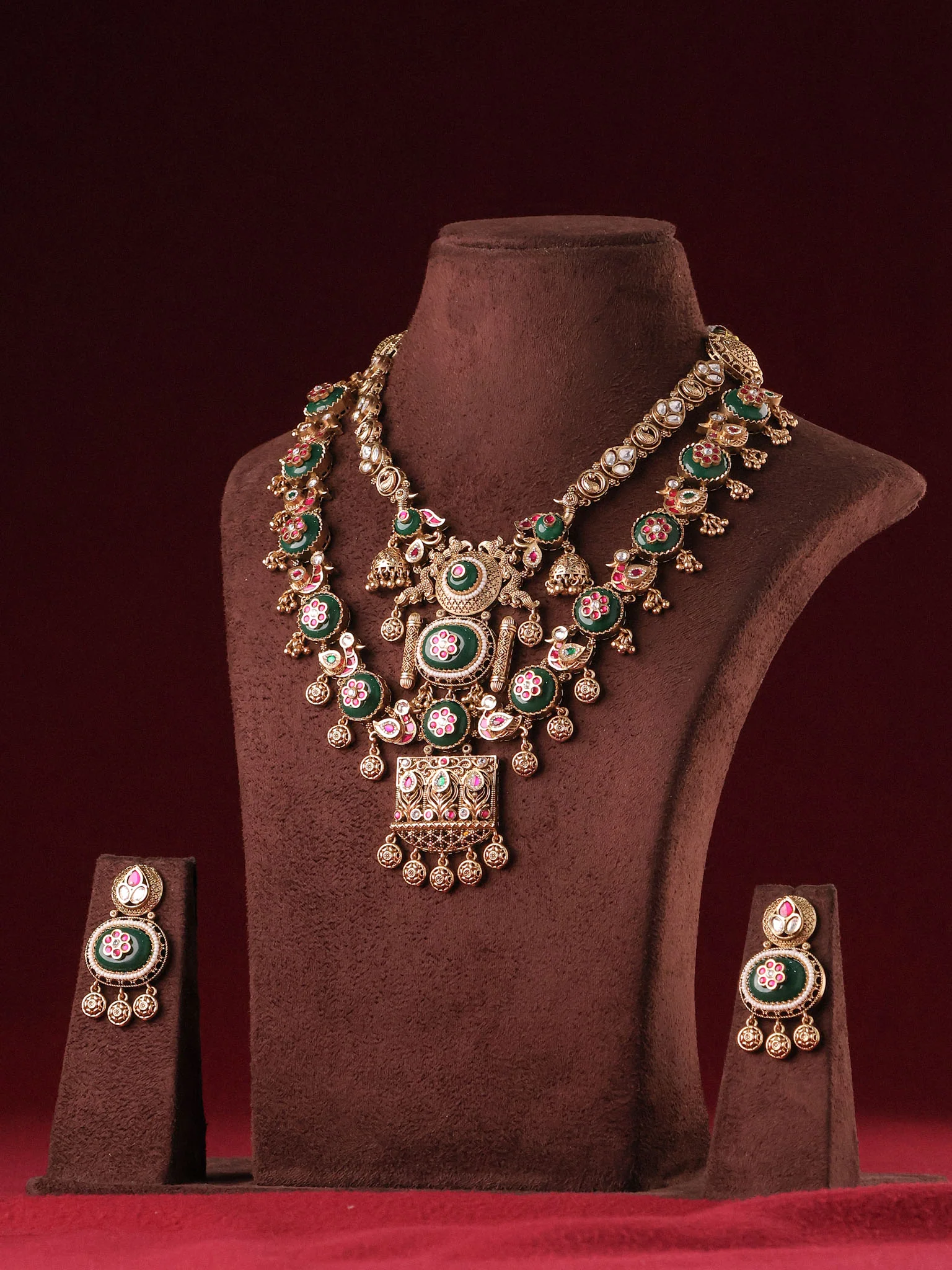 Saanjh Emerald Heritage Necklace Set