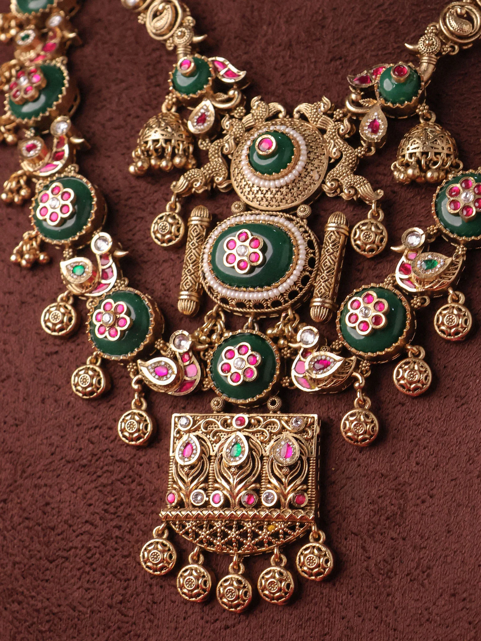 Saanjh Emerald Heritage Necklace Set - Image 2