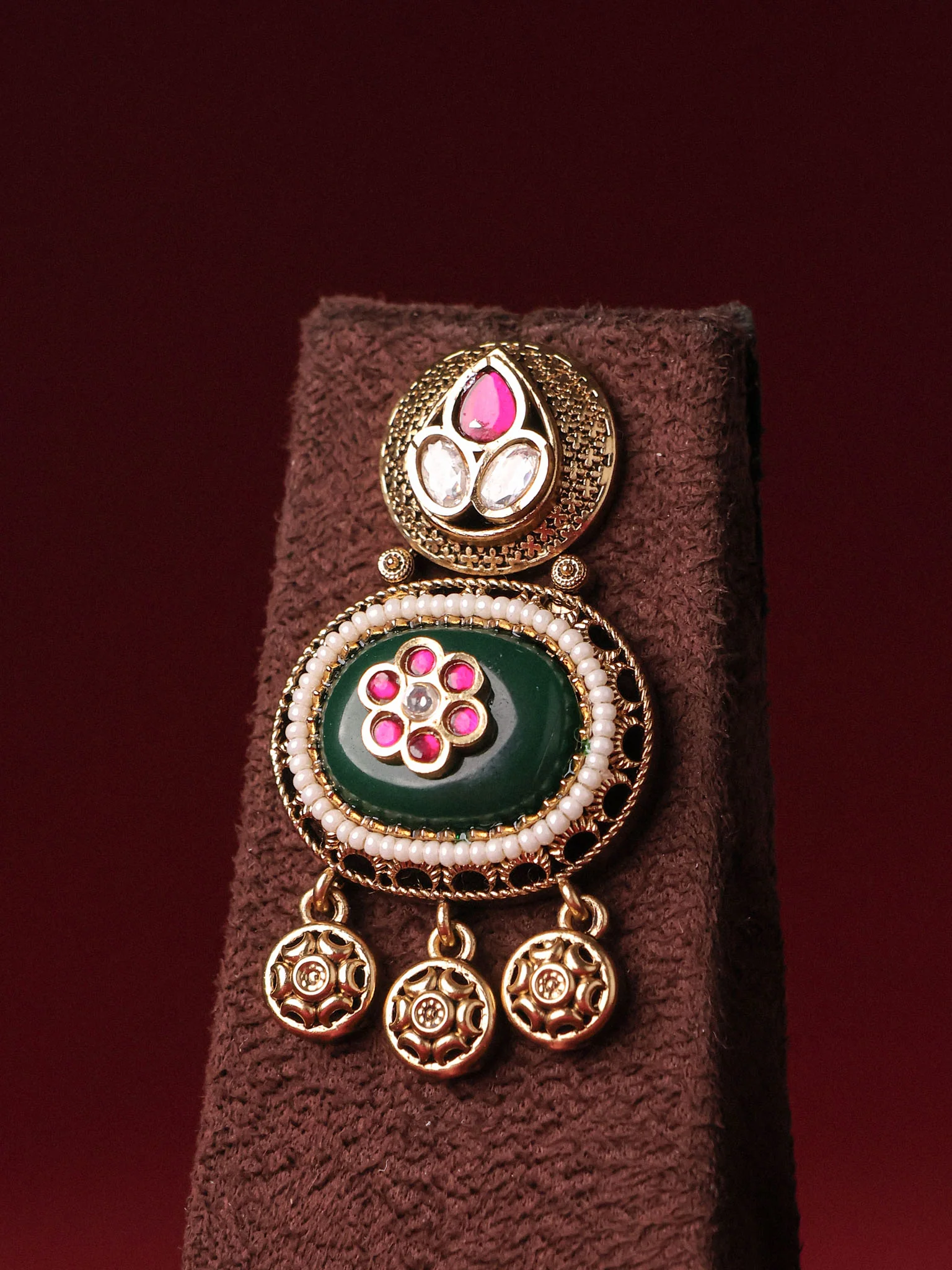 Saanjh Emerald Heritage Necklace Set - Image 3
