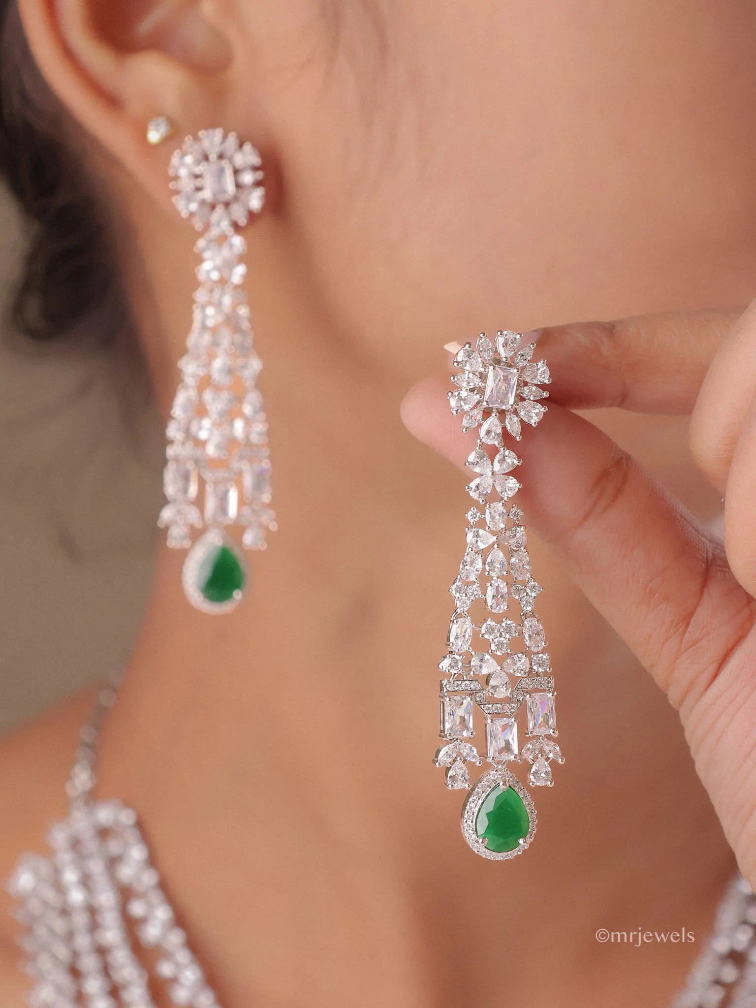 Saanvi Emerald  Layered Necklace Set - Image 4