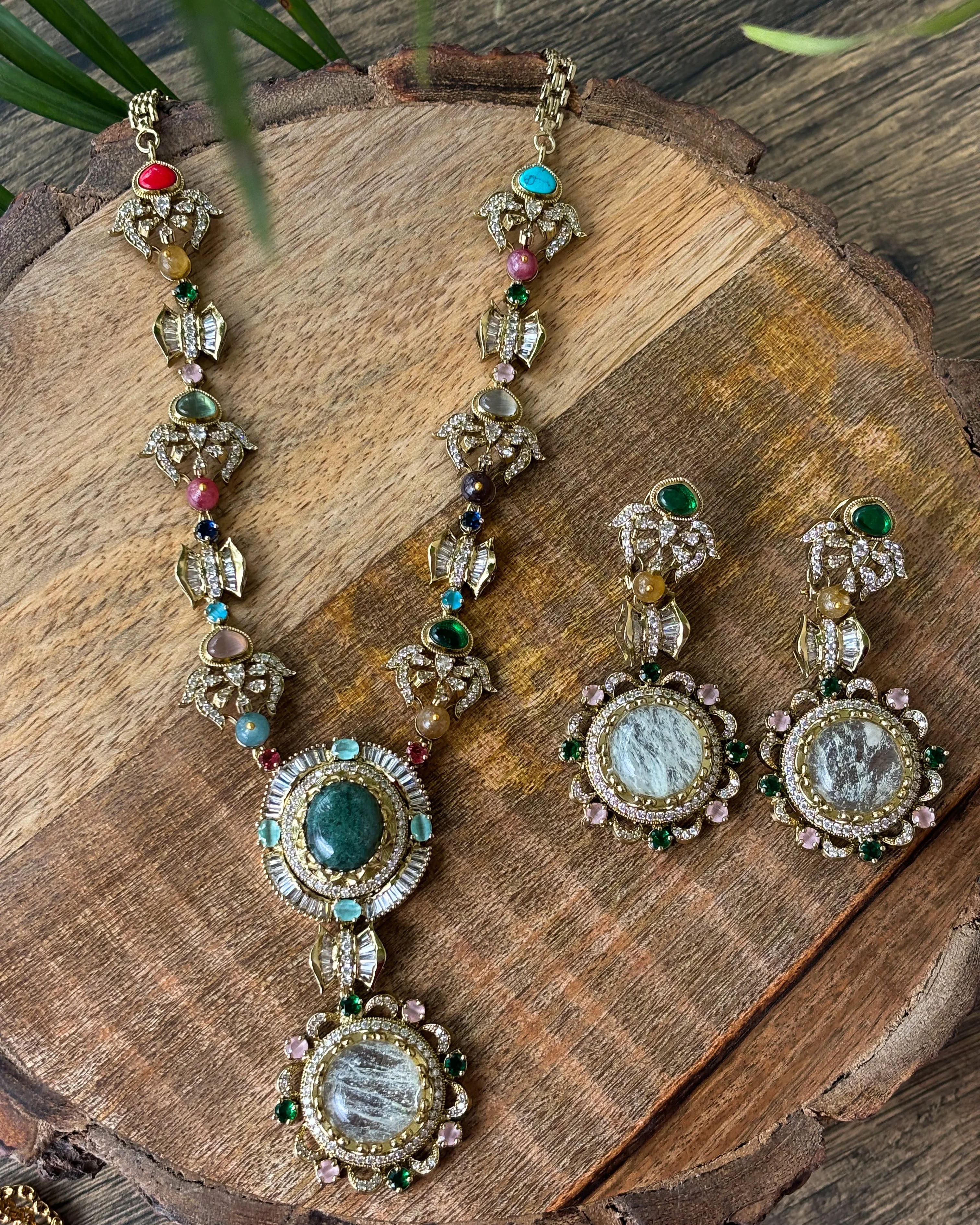Sabyasachi-Inspired Aurora Medallion Necklace Set - Image 2