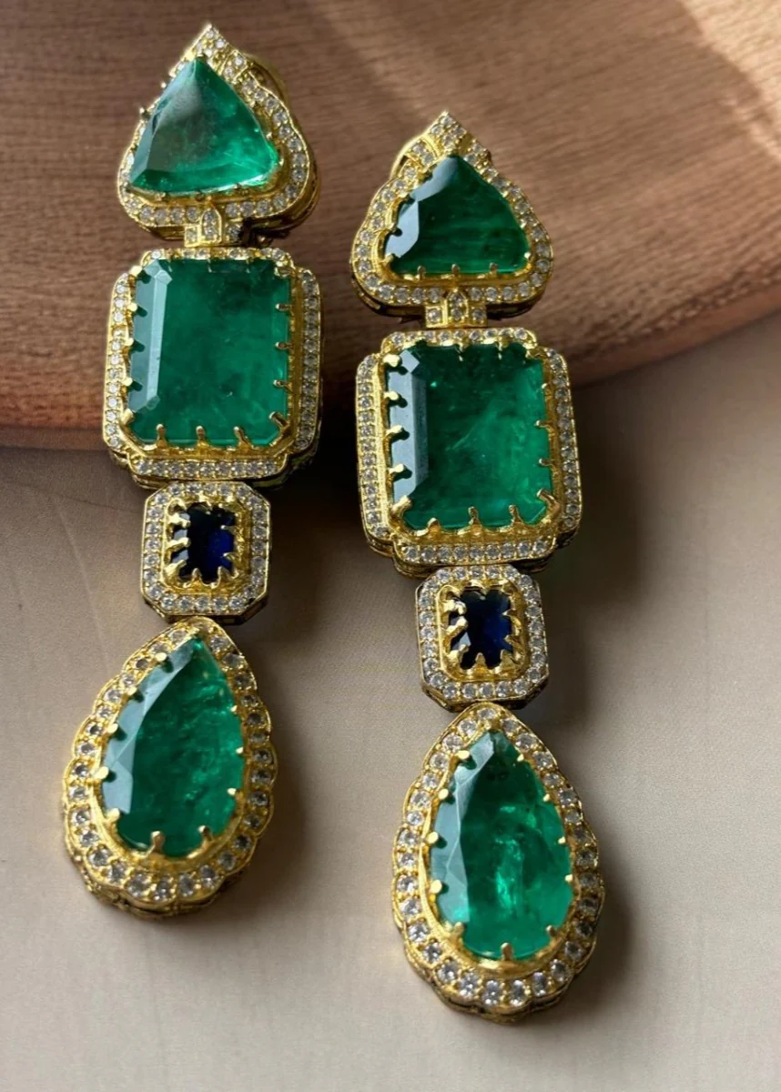 Sabya Inspired long Emerald Doublet stone Earrings - Image 3
