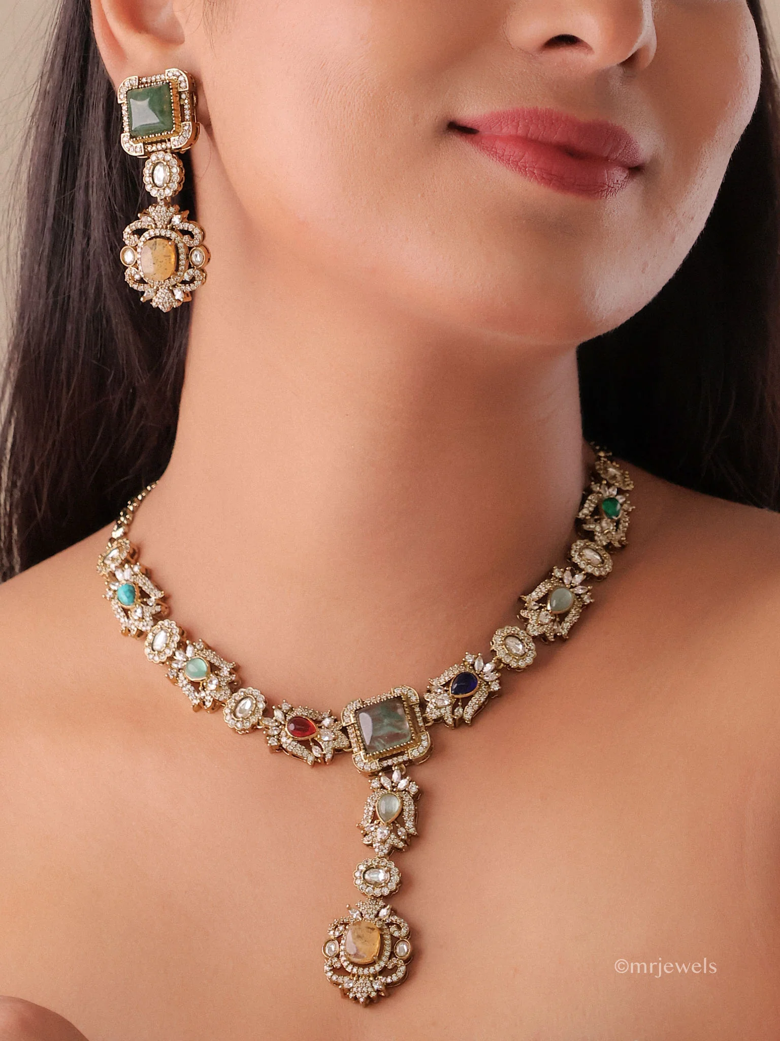 Sahiba Antique Sabhya Necklace Set