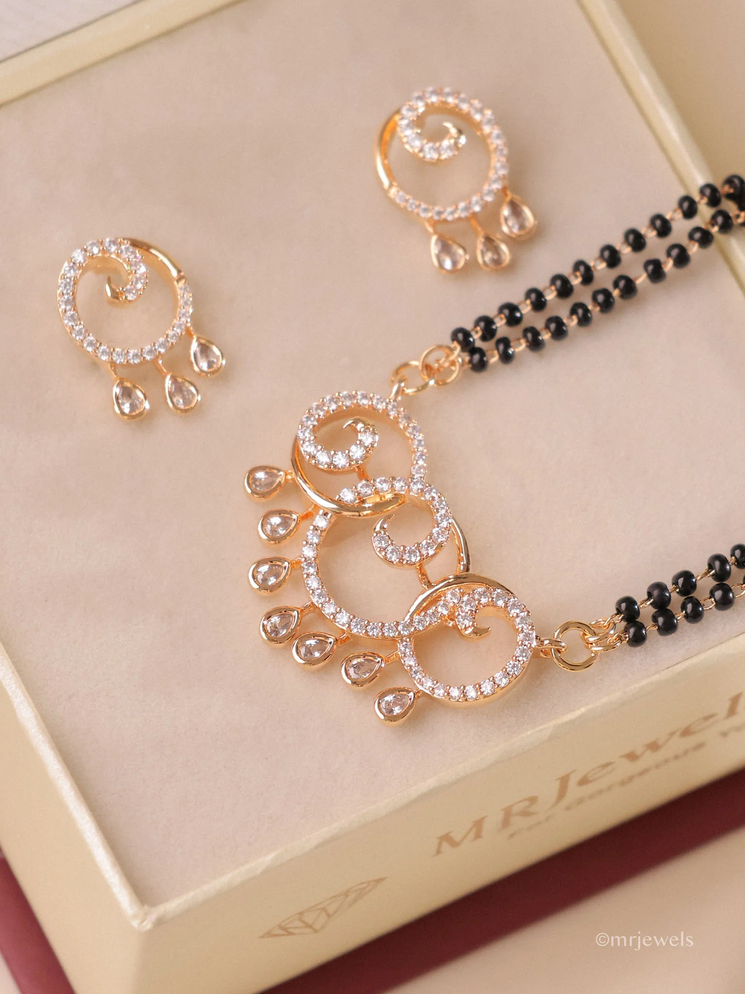 Samaira Contemporary Black Beads Mangalsutra