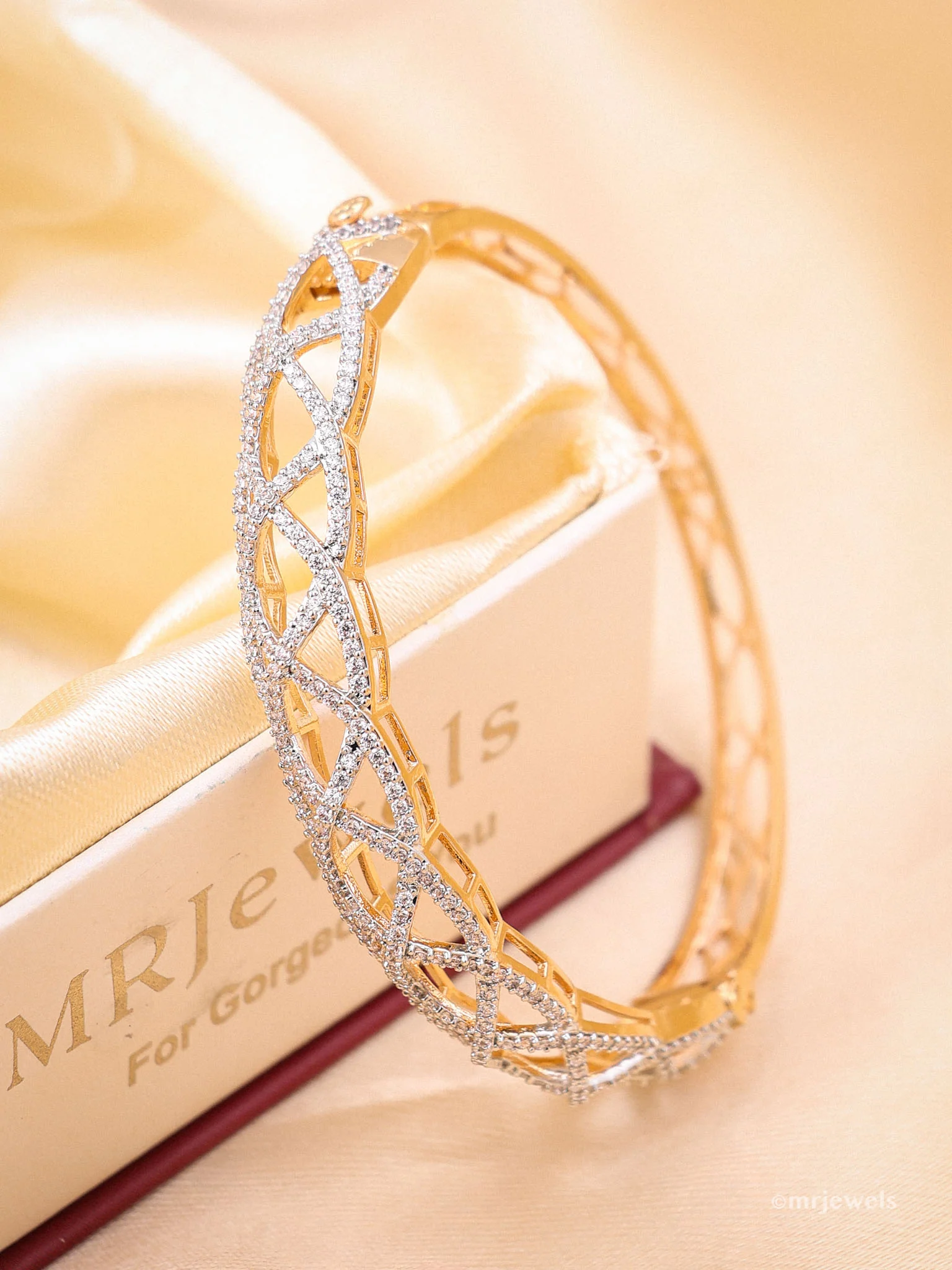 Serai Criss-Cross CZ Bracelet