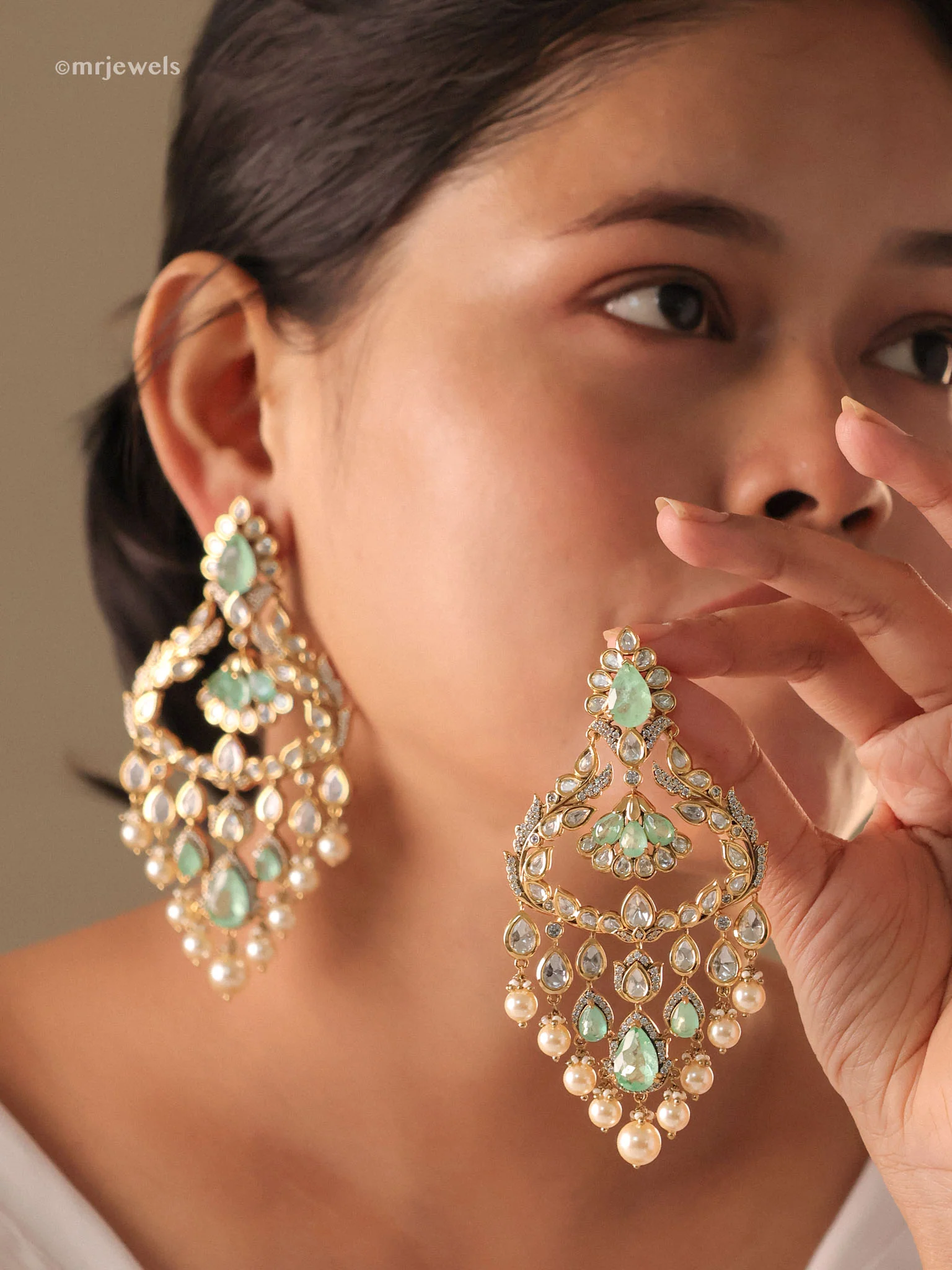 Statement Chandbaalis with tear-drops - Image 3