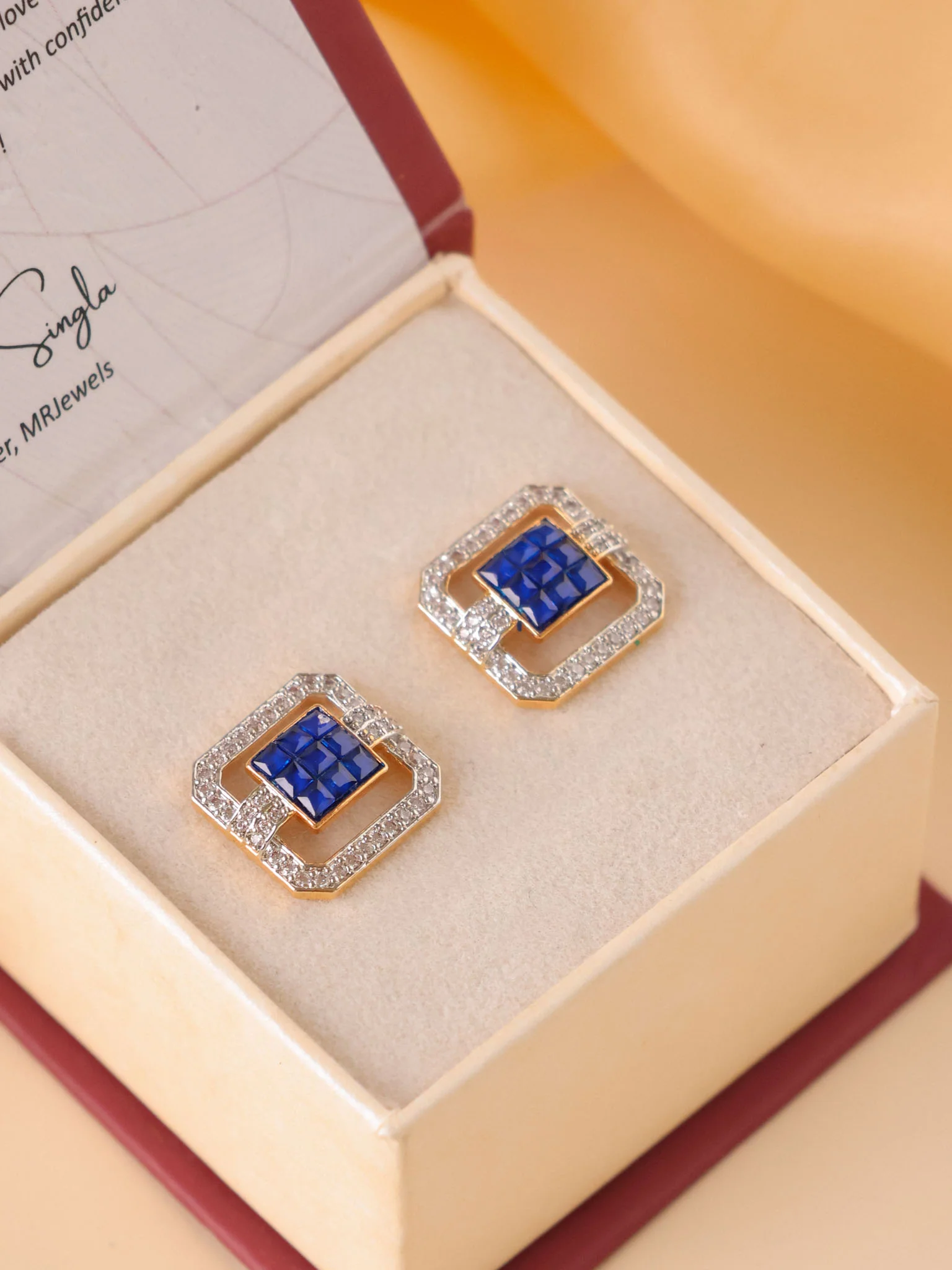 Statement Éclat Studs - Image 4