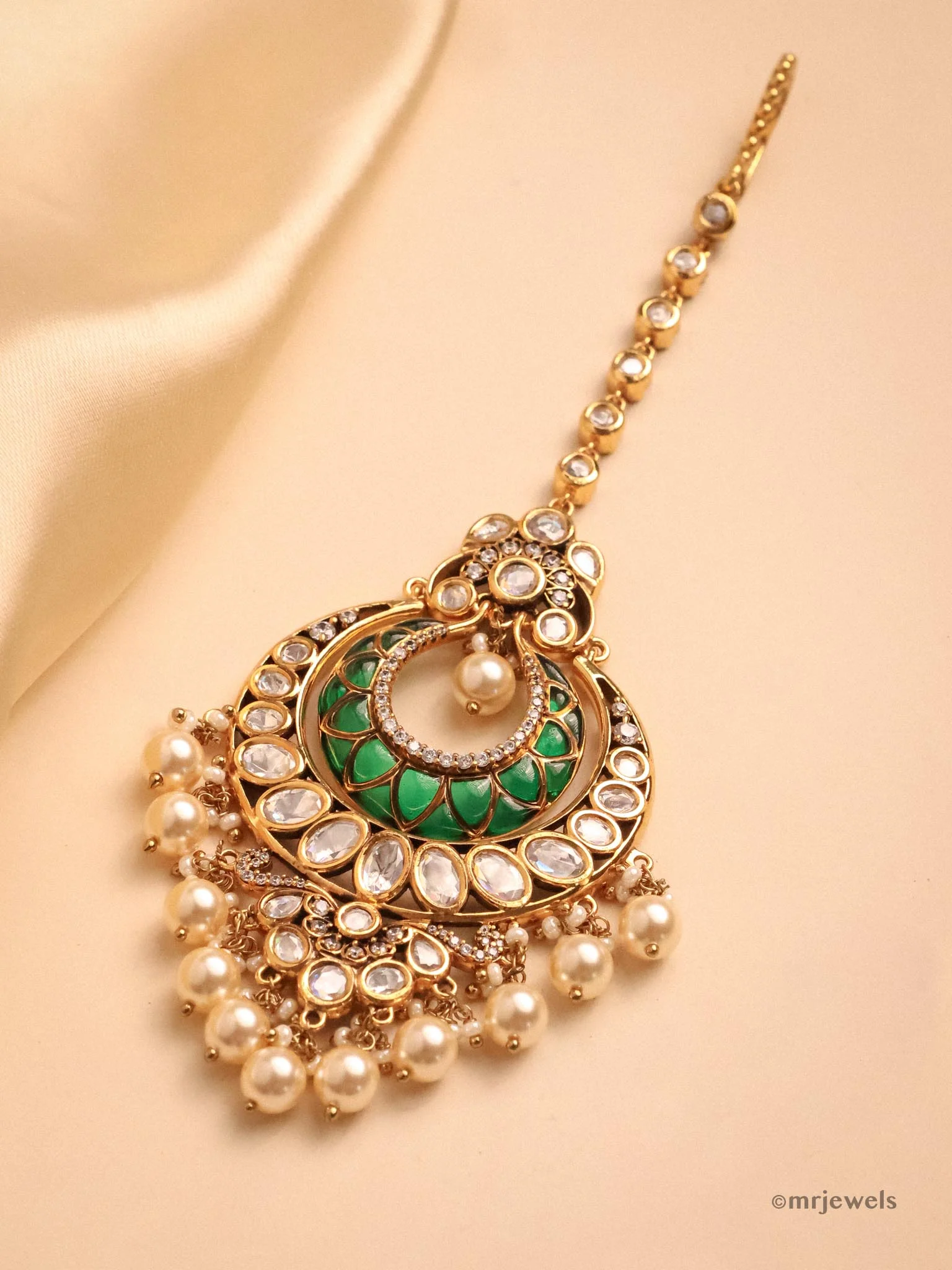 Statement Kundan & Pearl Maang Tikka - Image 3