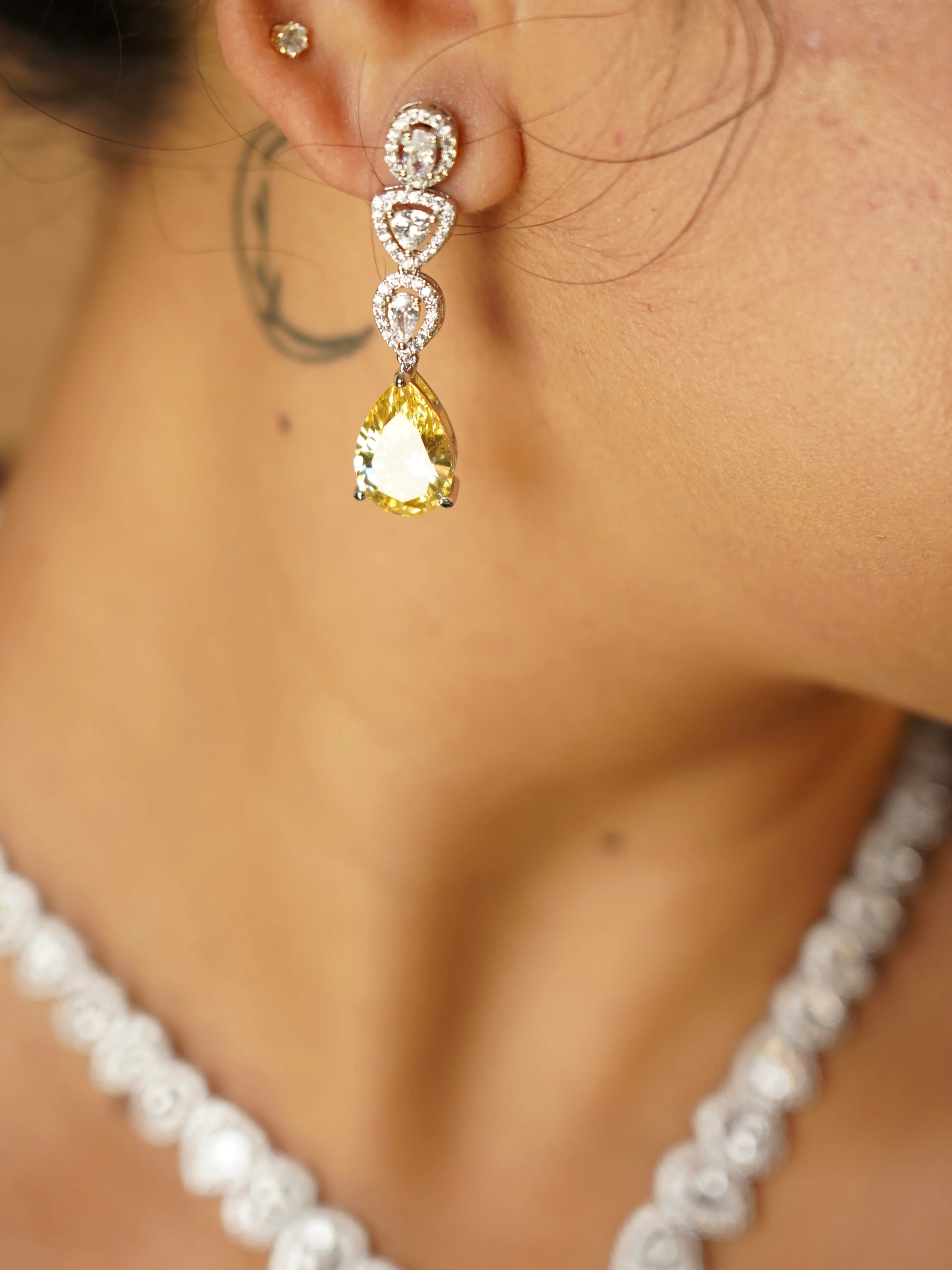 Sunlit Luxe Diamond Yellow Sapphire Set - Image 5