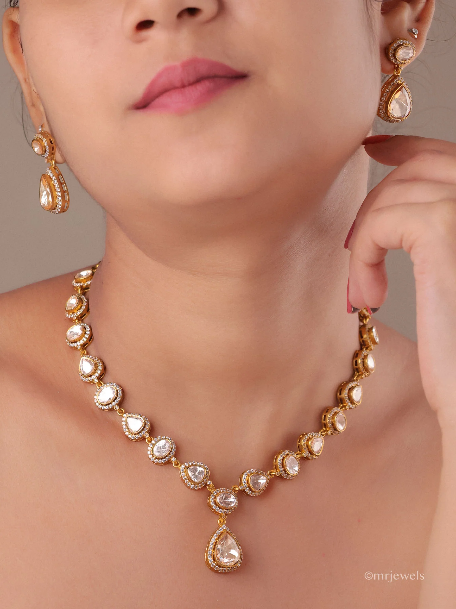 Taarini Polki Statement Necklace Set