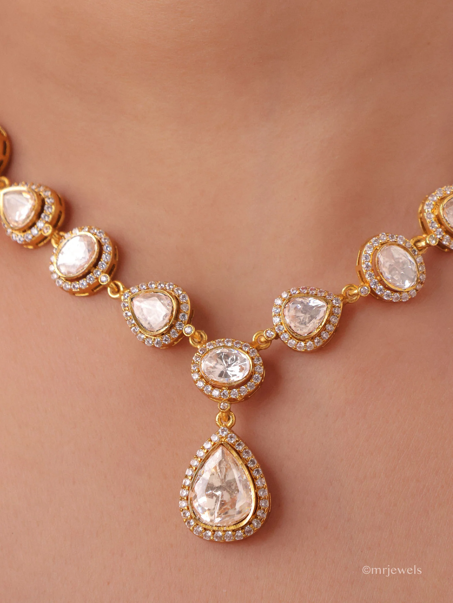 Taarini Polki Statement Necklace Set - Image 2