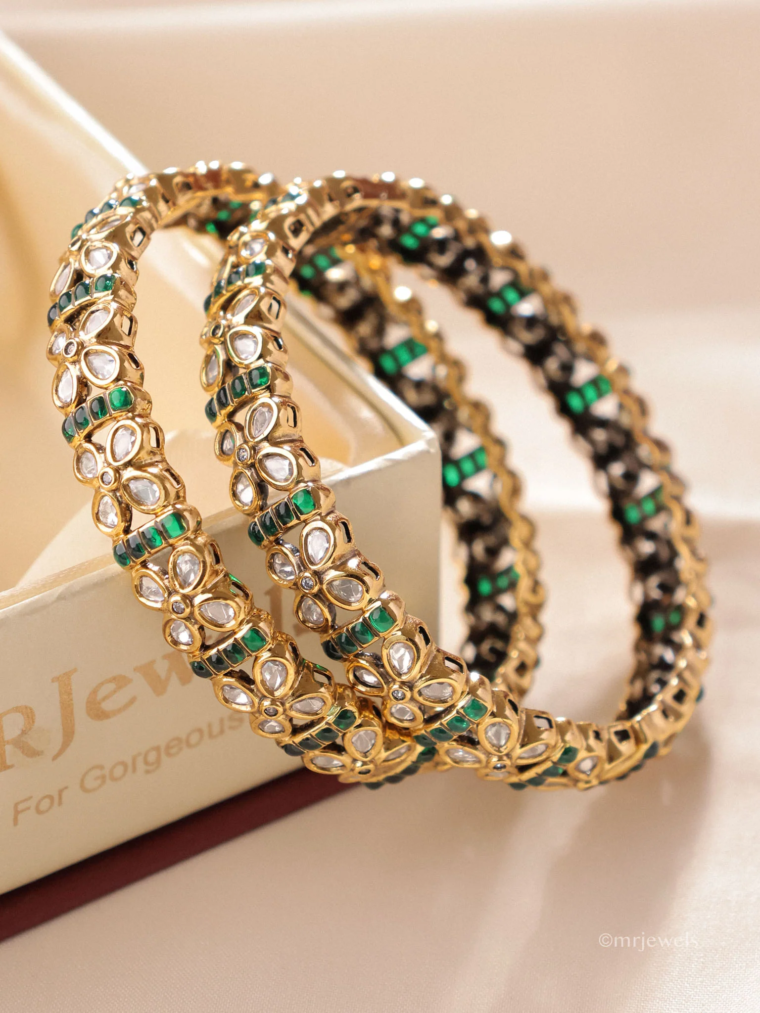 Tanvi Leela – Traditional Kundan Open Bangles