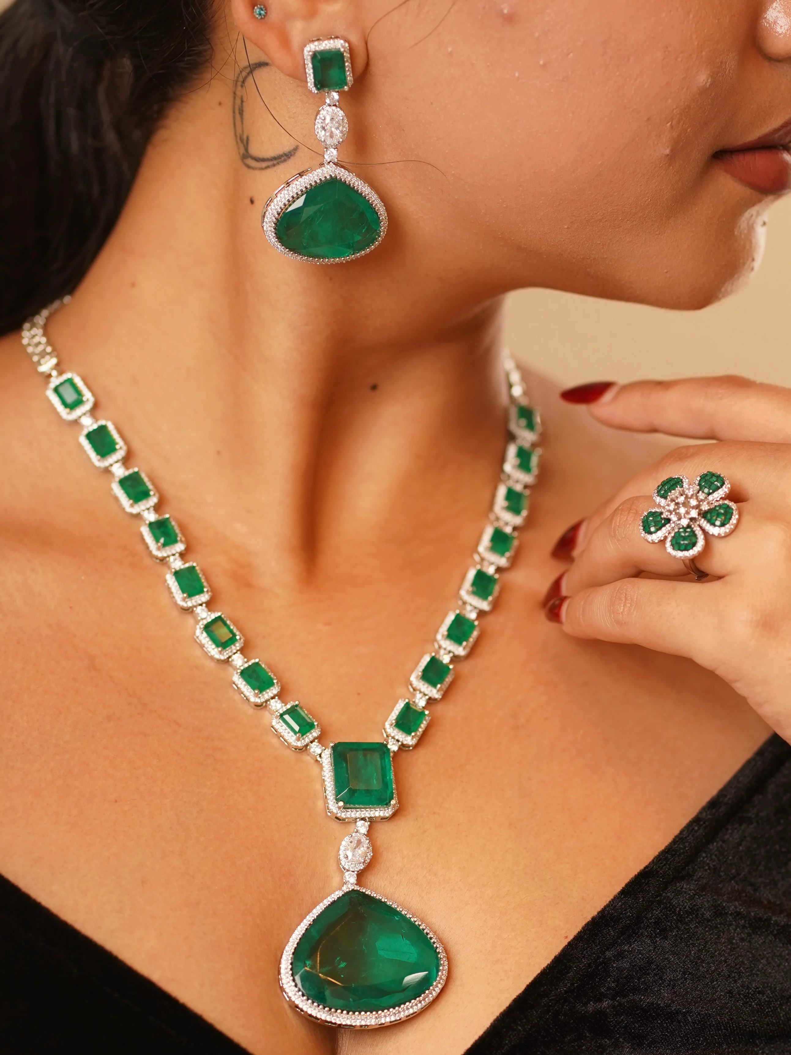 The Emerald Empire Grandeur Set