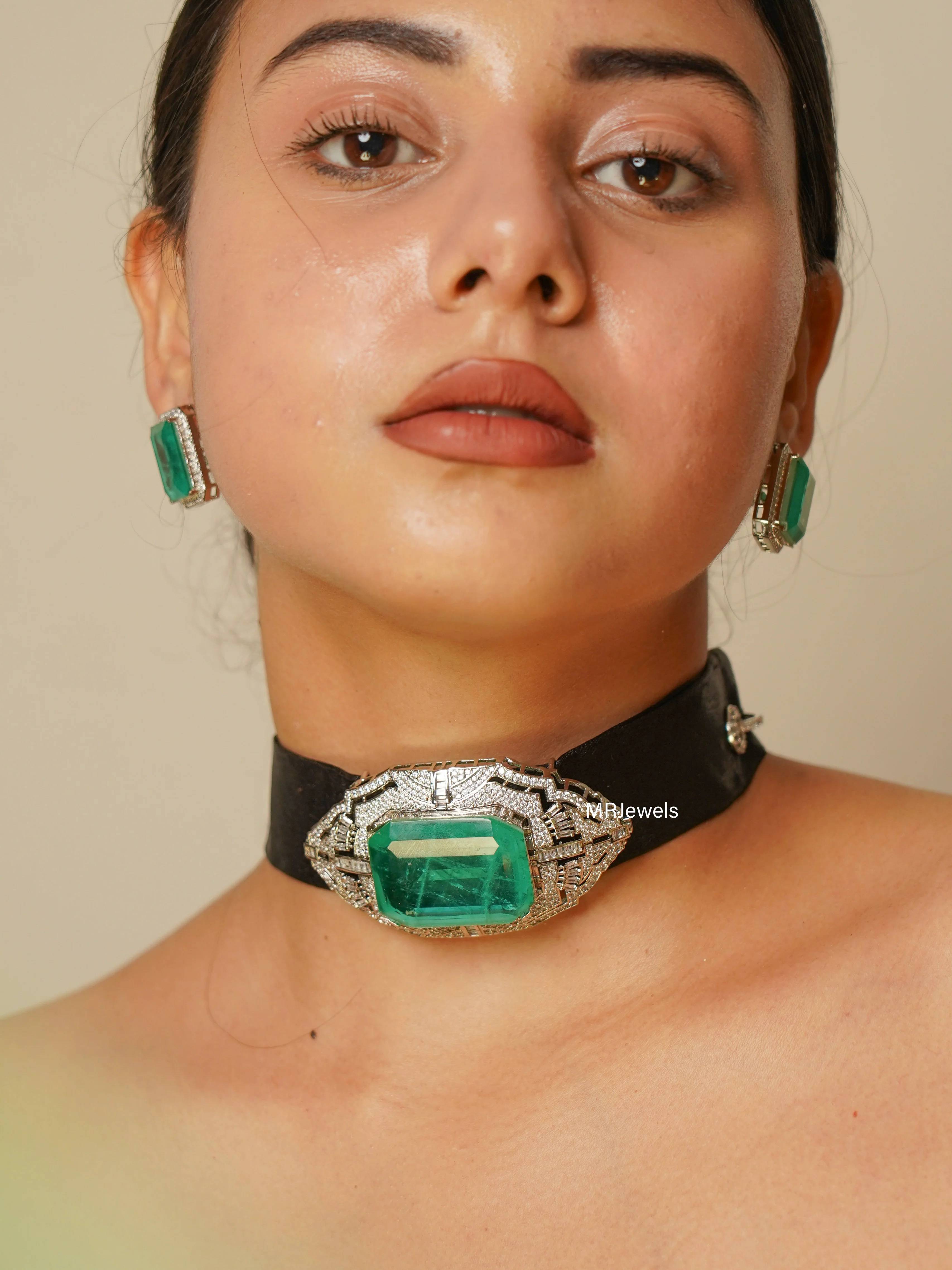 The Imperial Gem Choker Set - Image 2