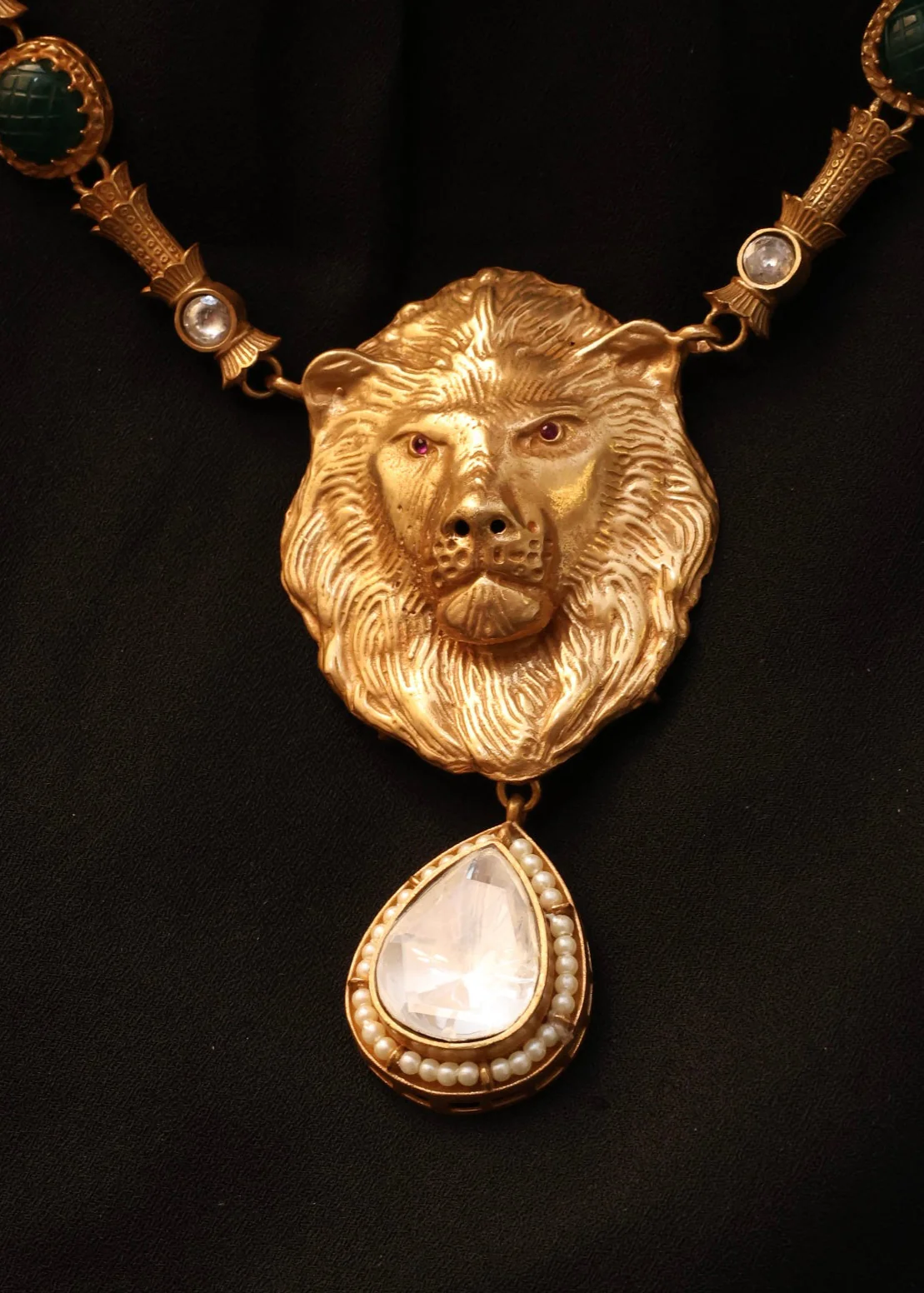 The Leona Ariste | Majestic Lion Motif Necklace Set - Image 3