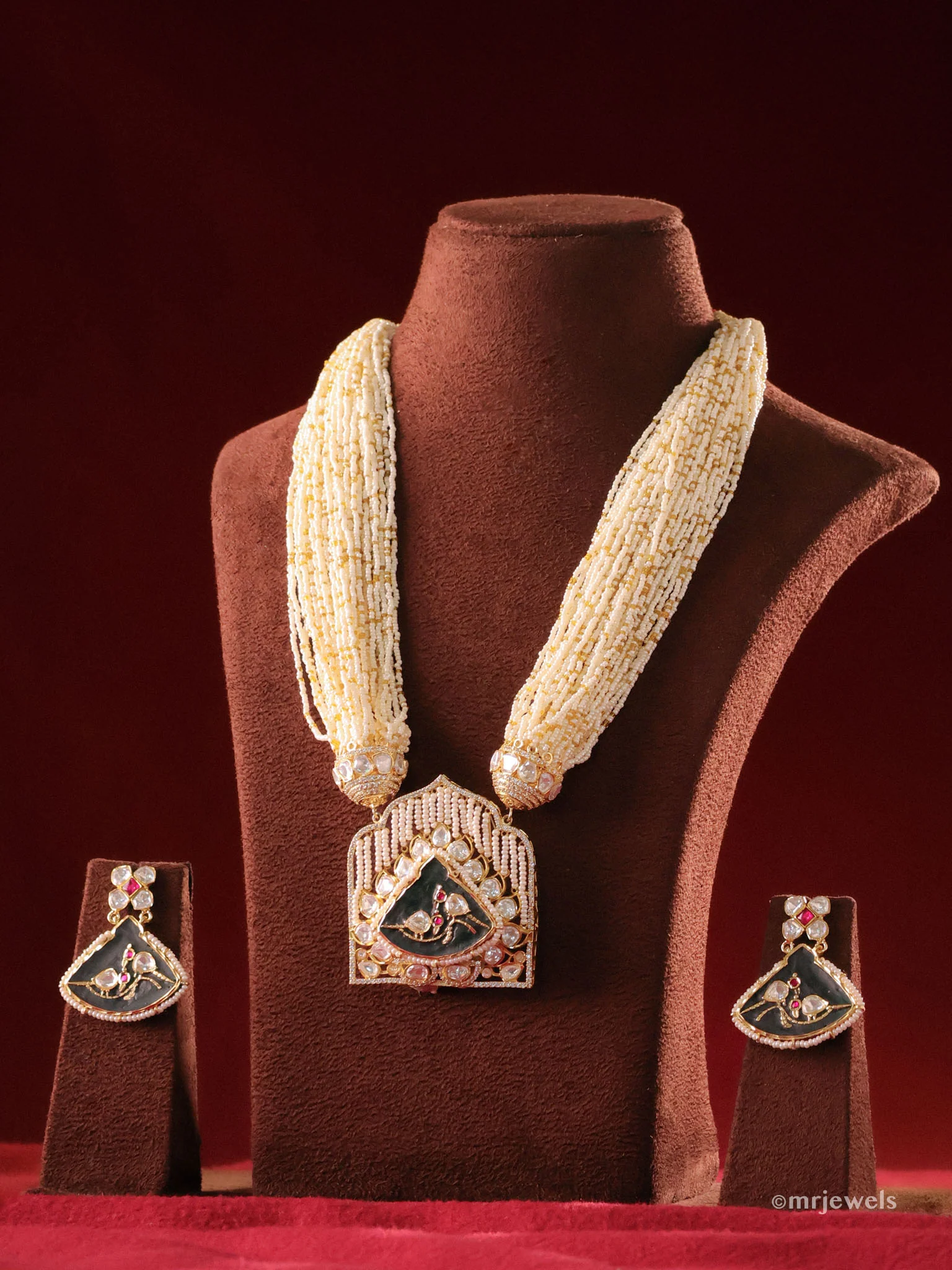 The Pearl Dynasty