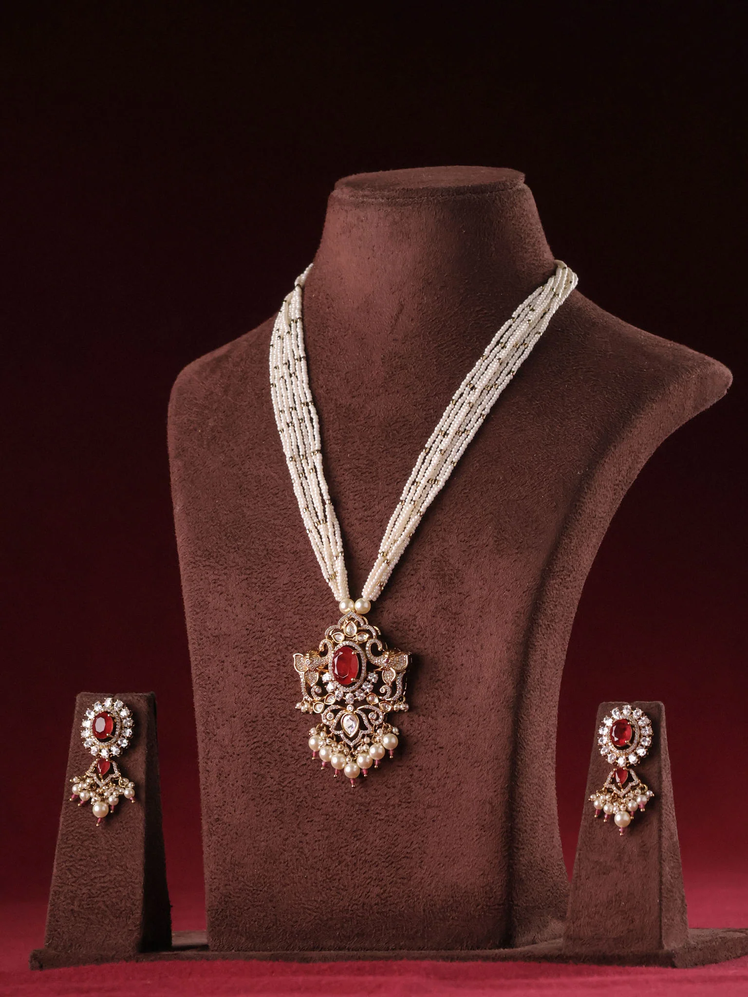 The Royal Atelier Necklace Set - Image 2