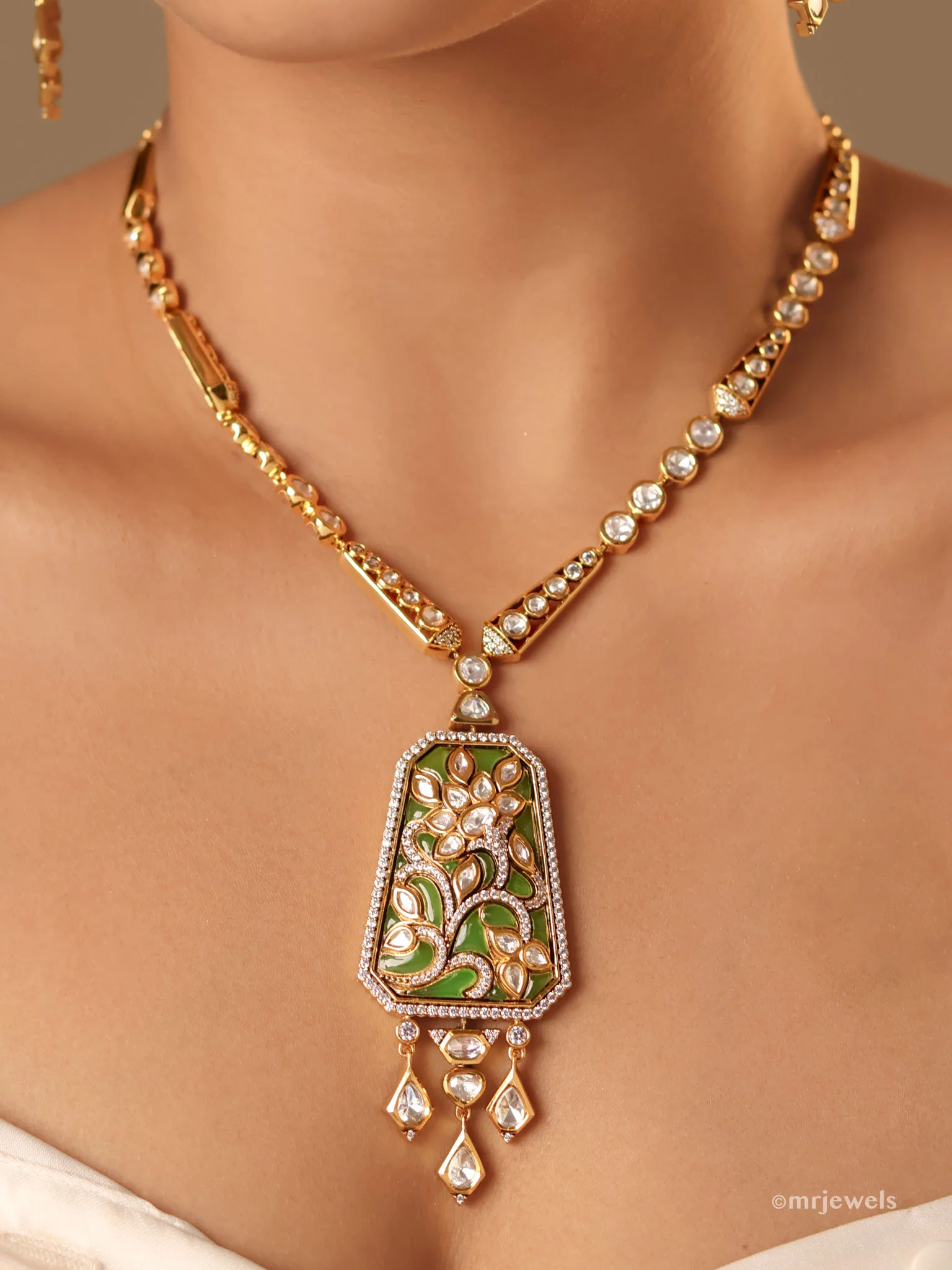 The Royal Enamel Necklace - Image 2