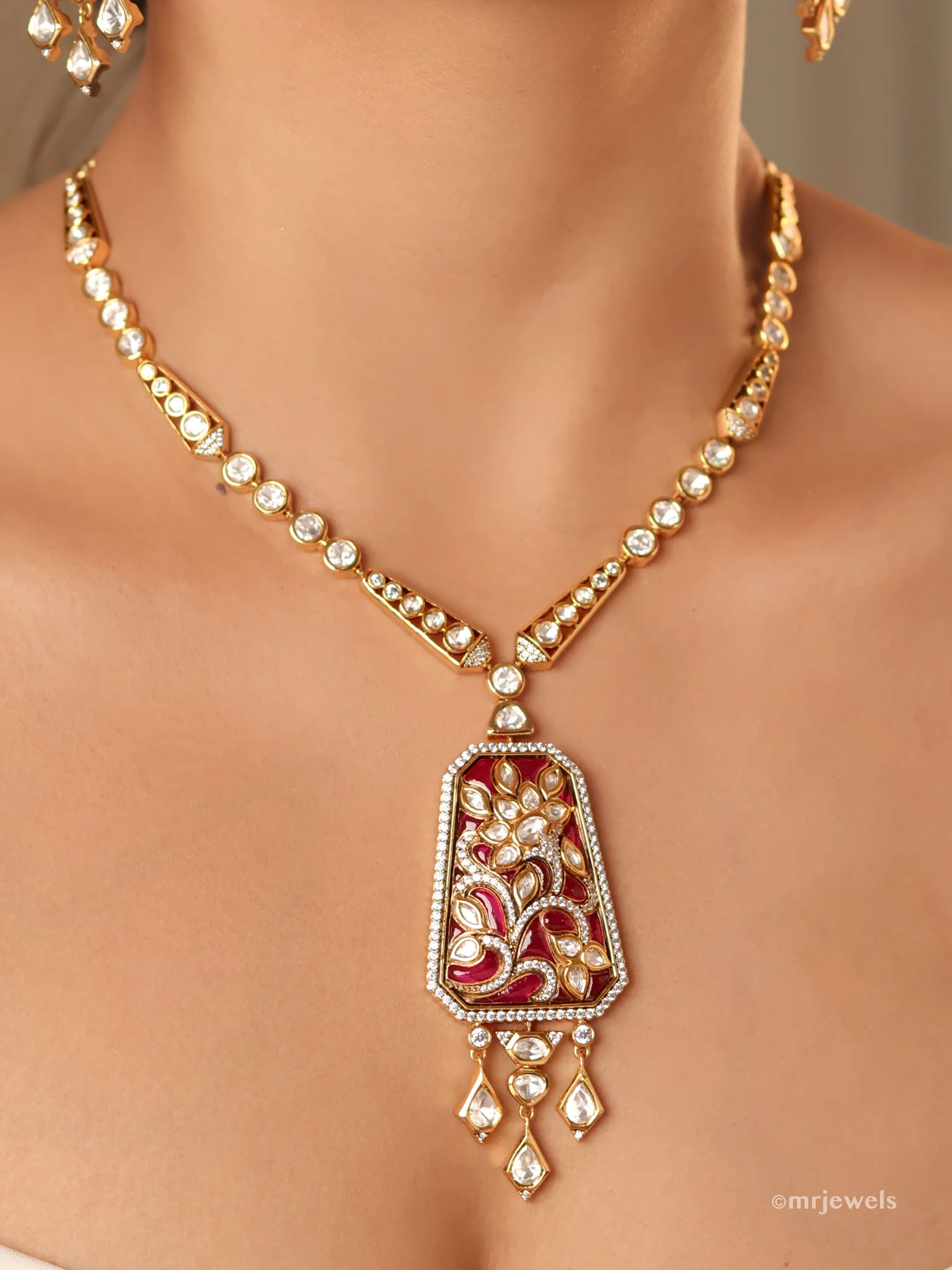 The Royal Enamel Necklace - Image 6