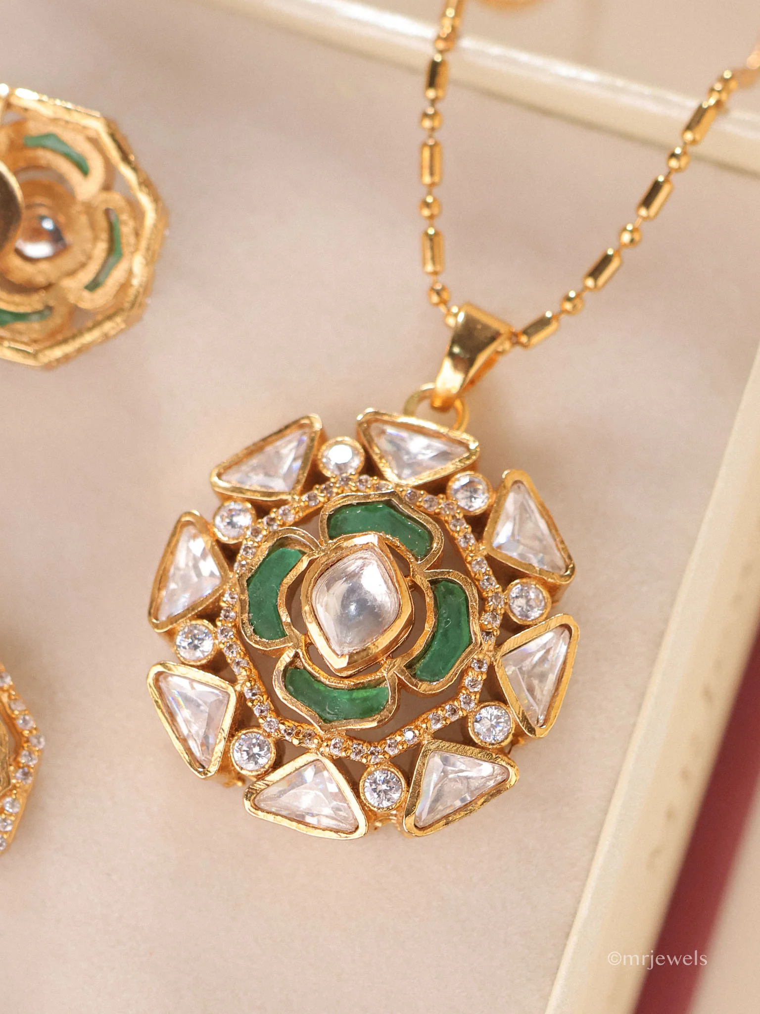 The Royal Gulab Kundan Pendant Set - Image 3