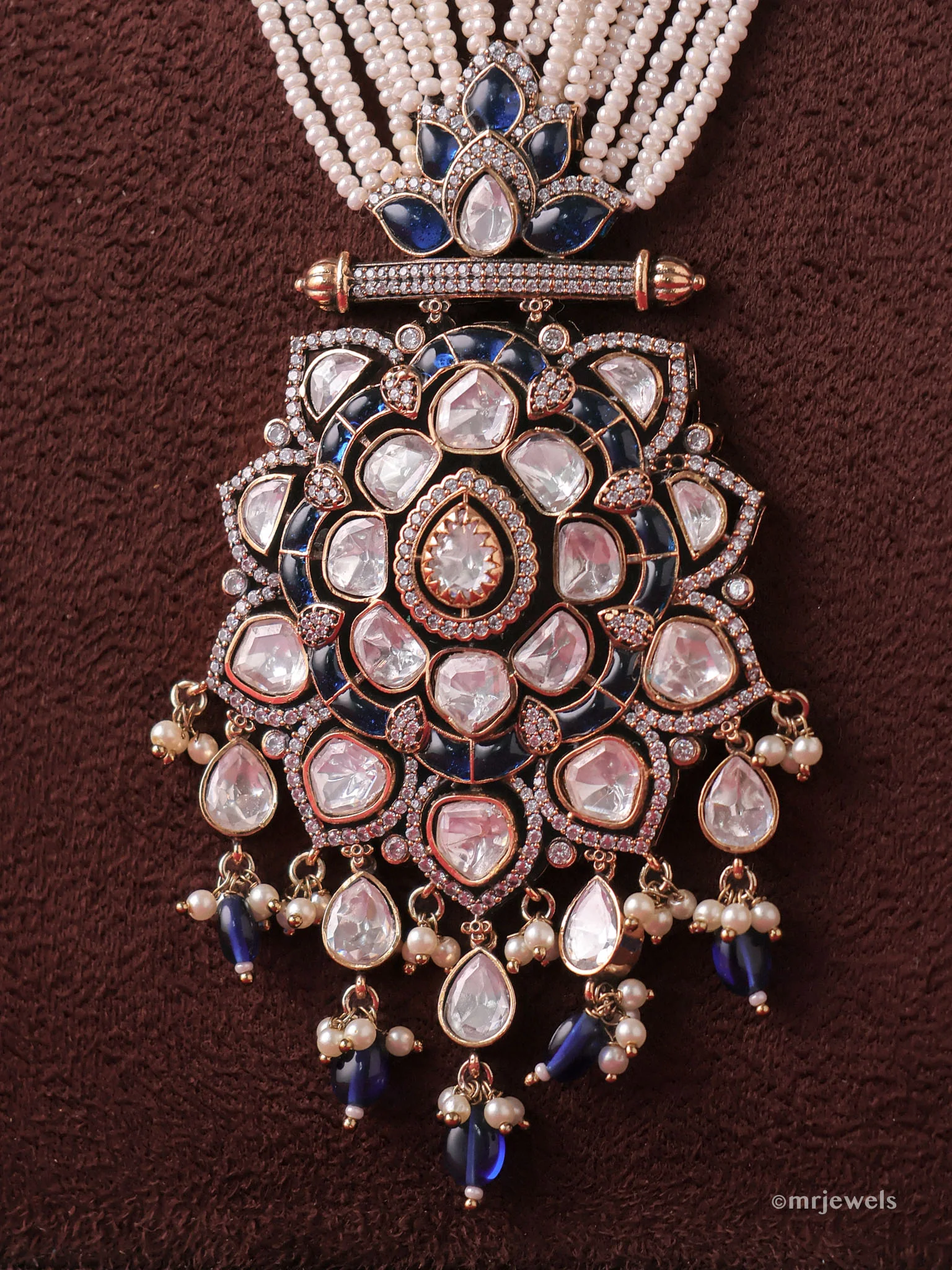 The Sapphire Majesty Royal Set - Image 2