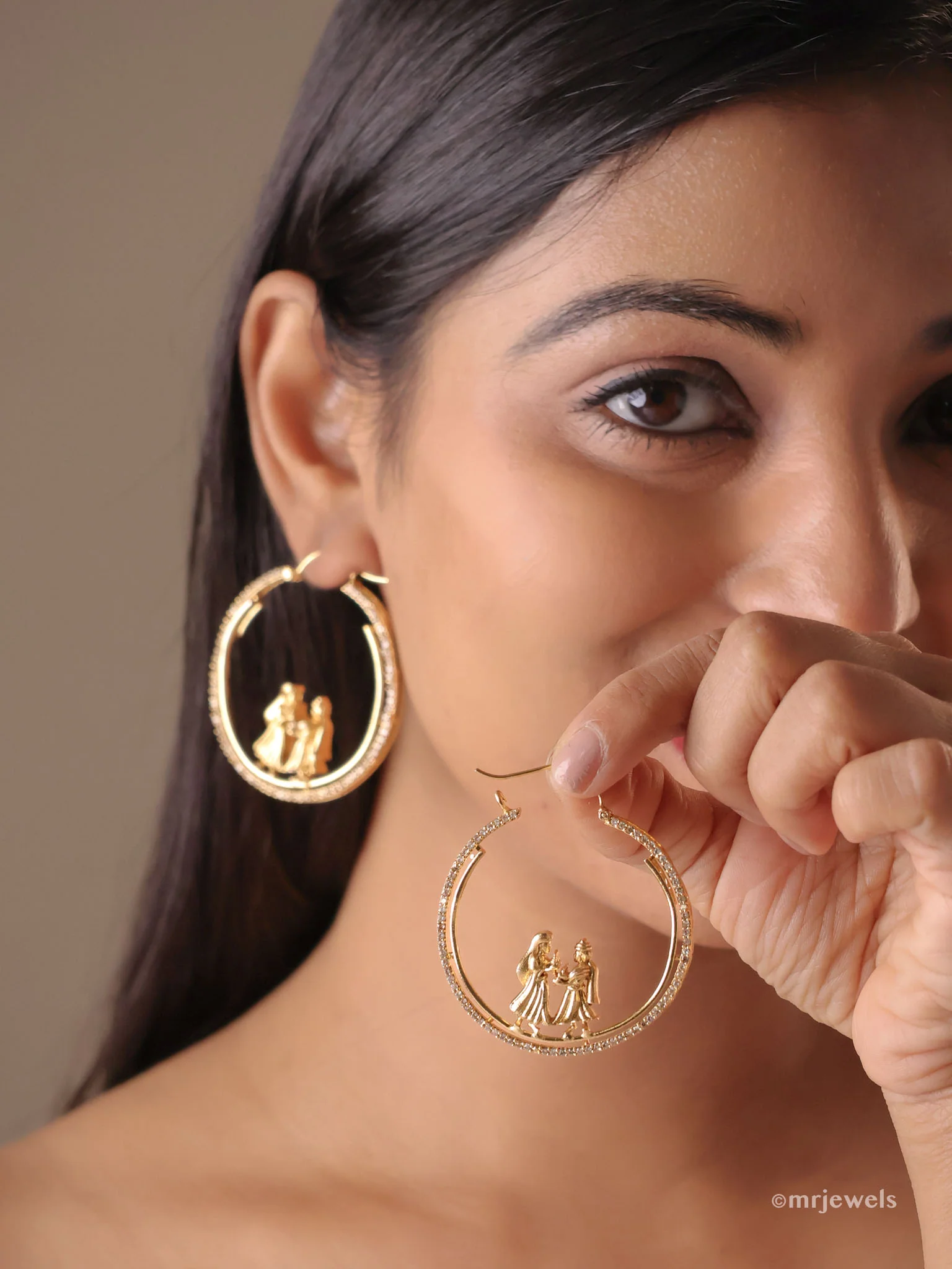 Varmala Gold Hoop Earrings - Image 2