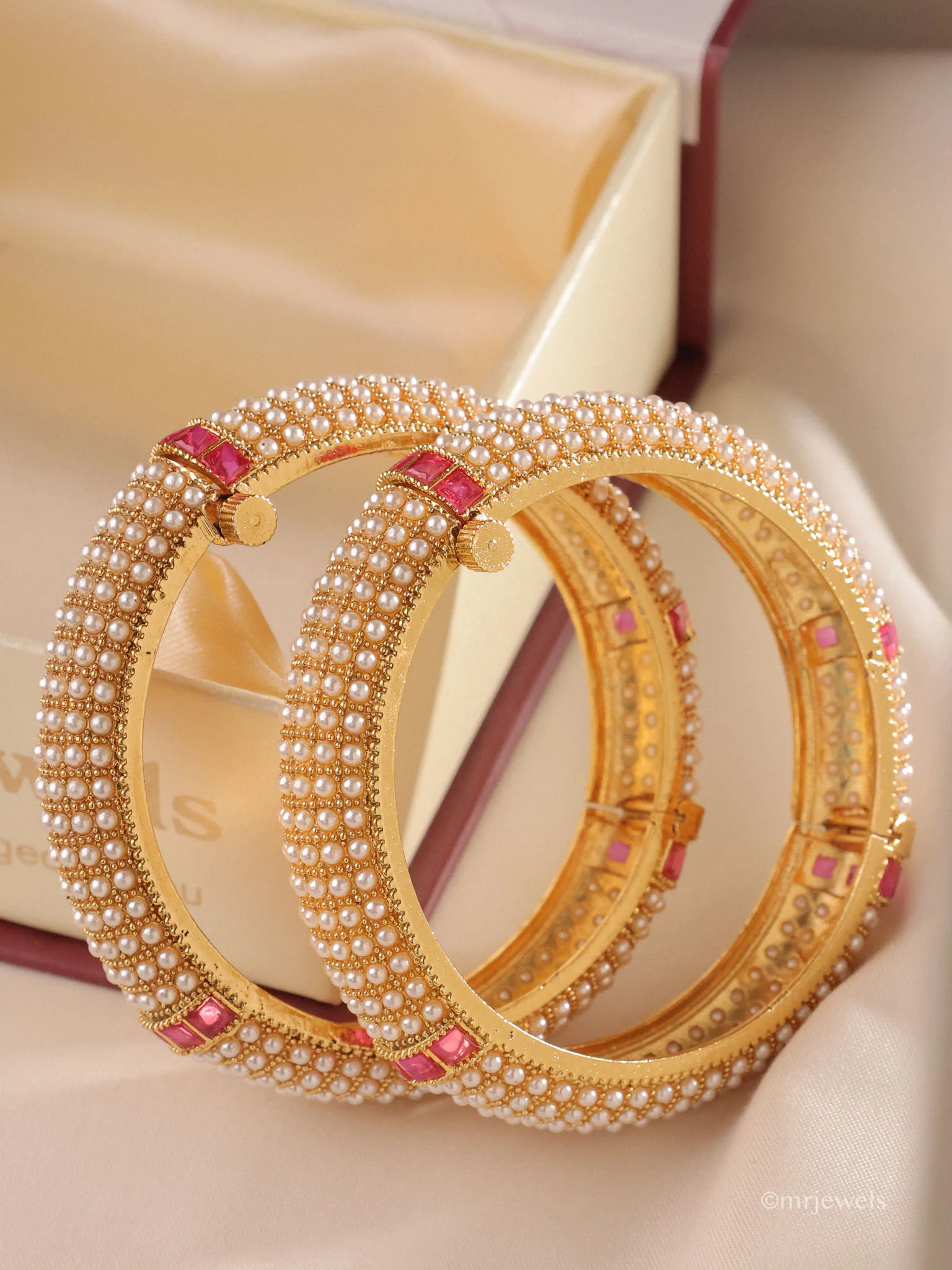 Varnika Pearl Bangles Set Pair of 2 - Image 3