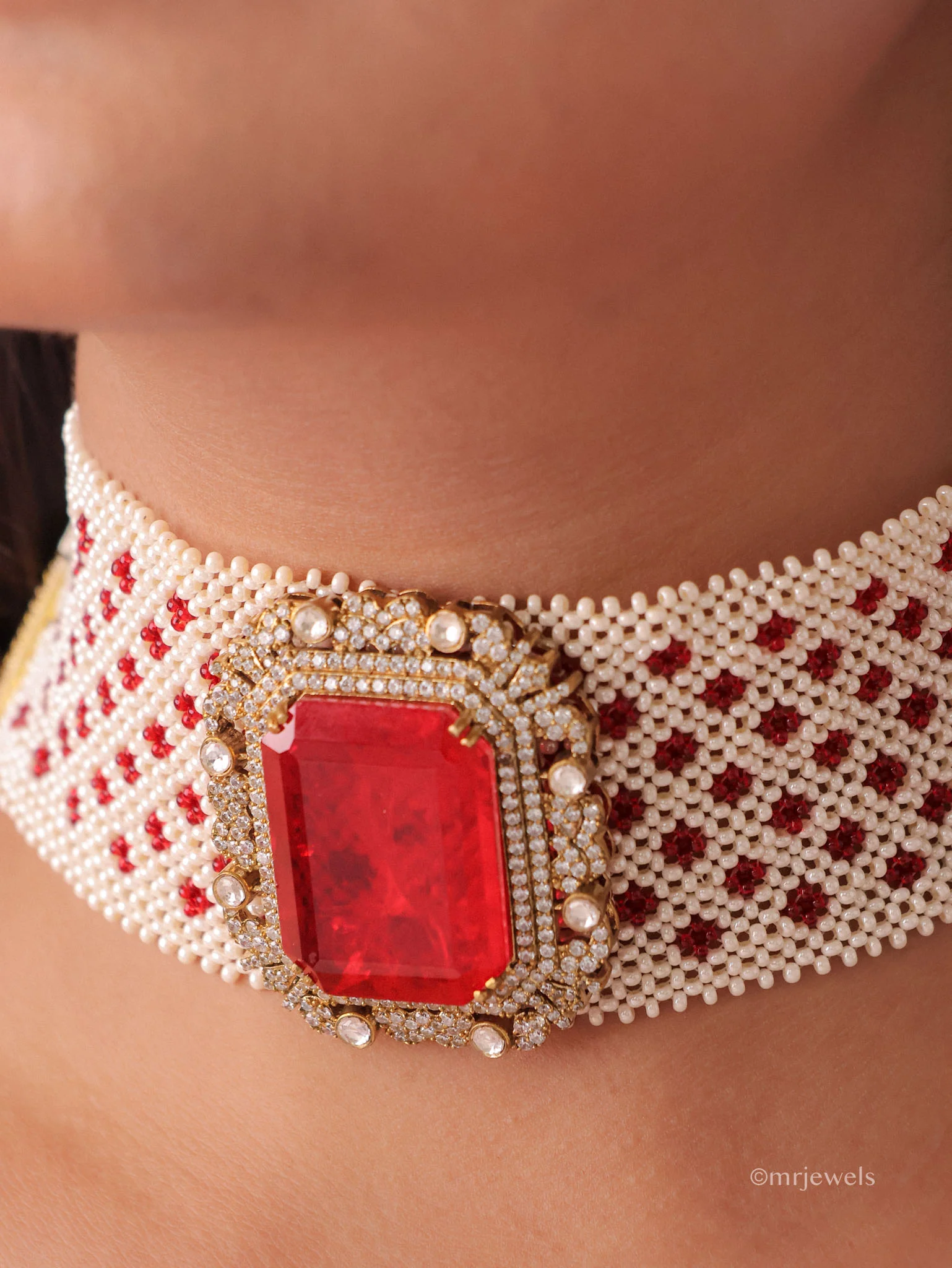 Veha Statement  Pearl Choker Set - Image 4