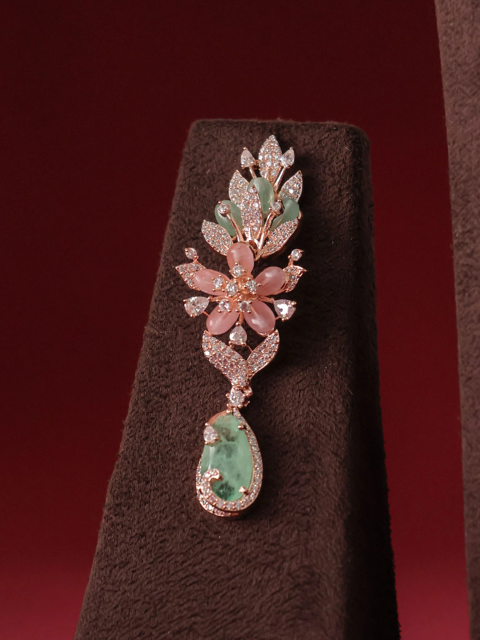 Verdant Rosé Flora luxury Necklace Set - Image 9
