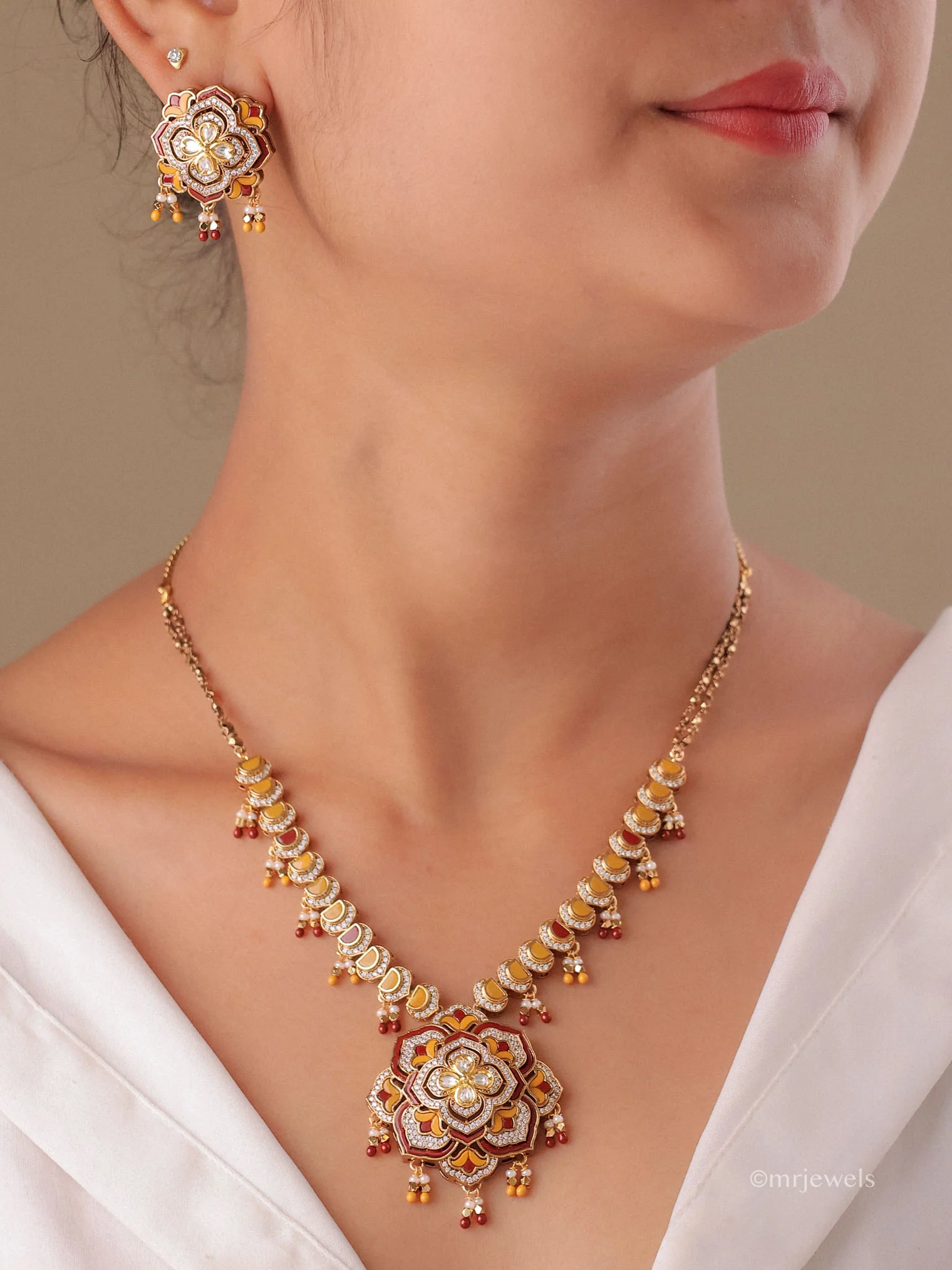 Vilandi Gul Polki Pendant Set - Image 13