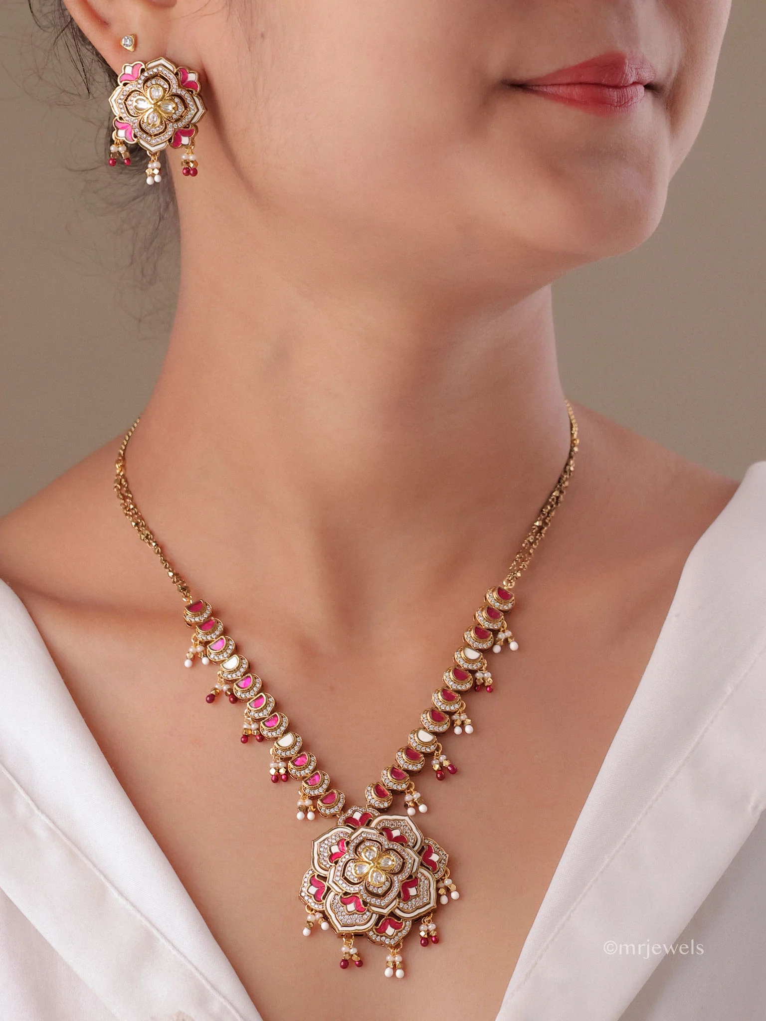 Vilandi Gul Polki Pendant Set - Image 17