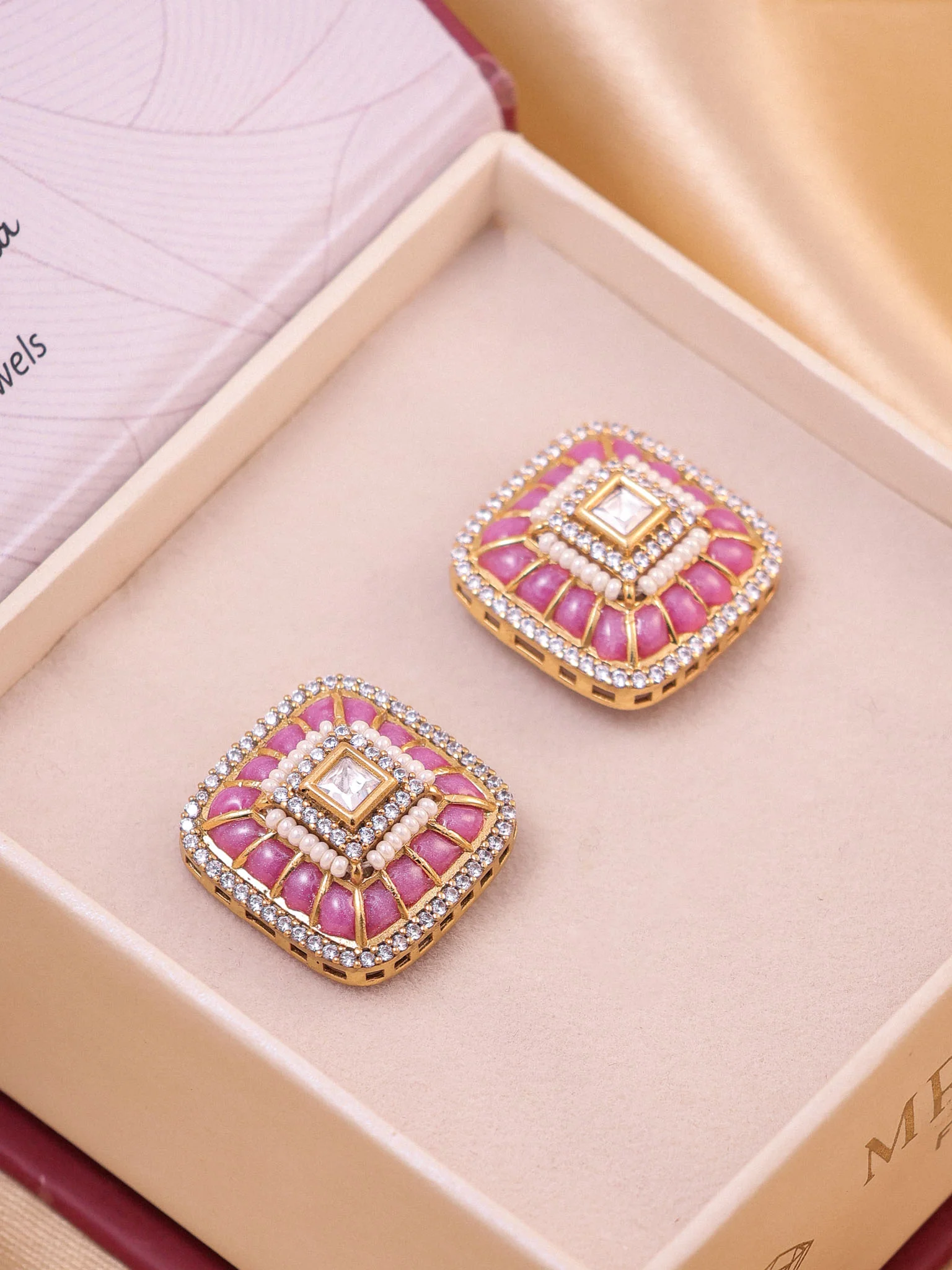 Vilandi Studs - Image 3